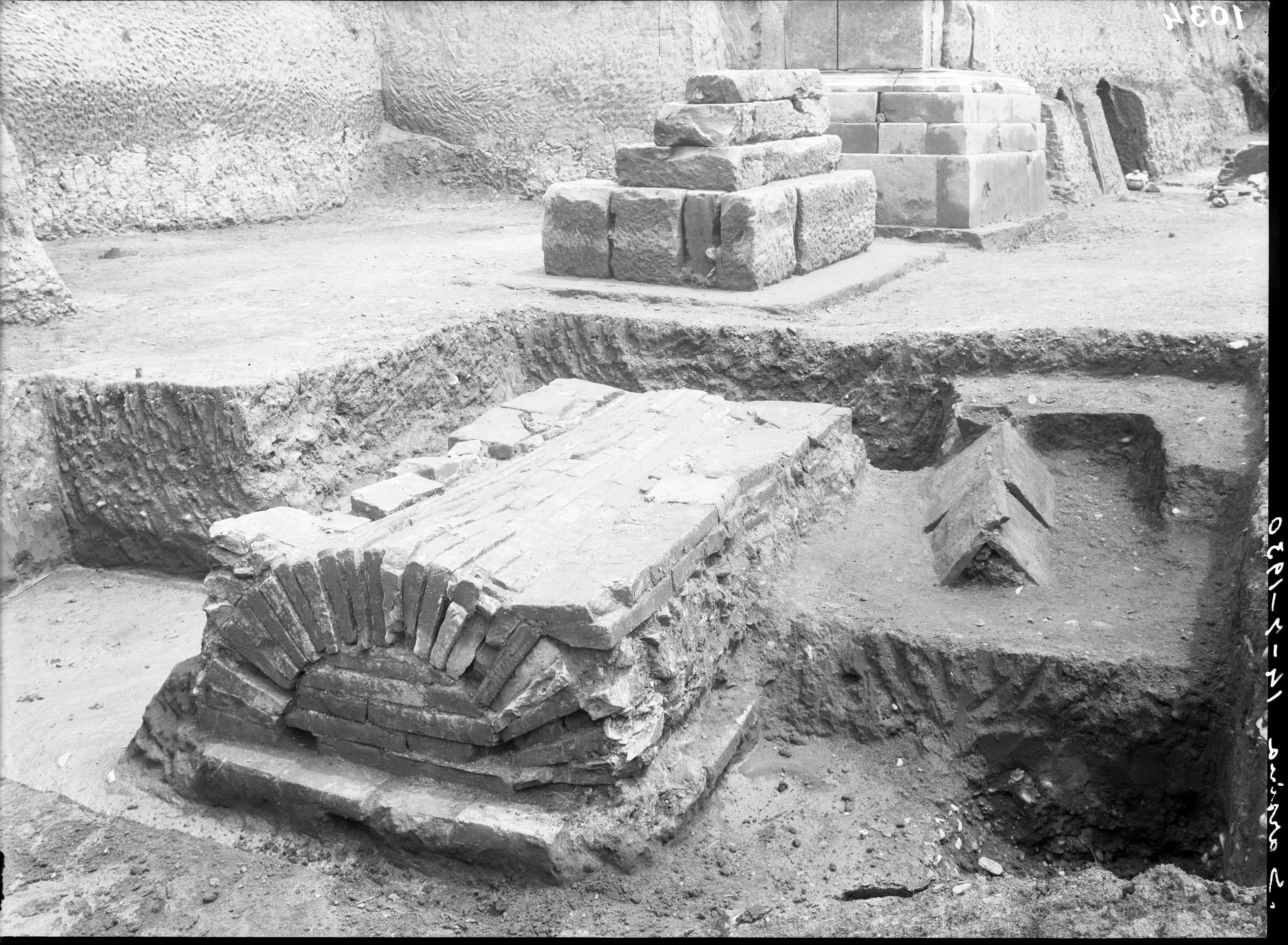 Sarsina. Scavi (lastra) di Anonimo (prima metà XX)