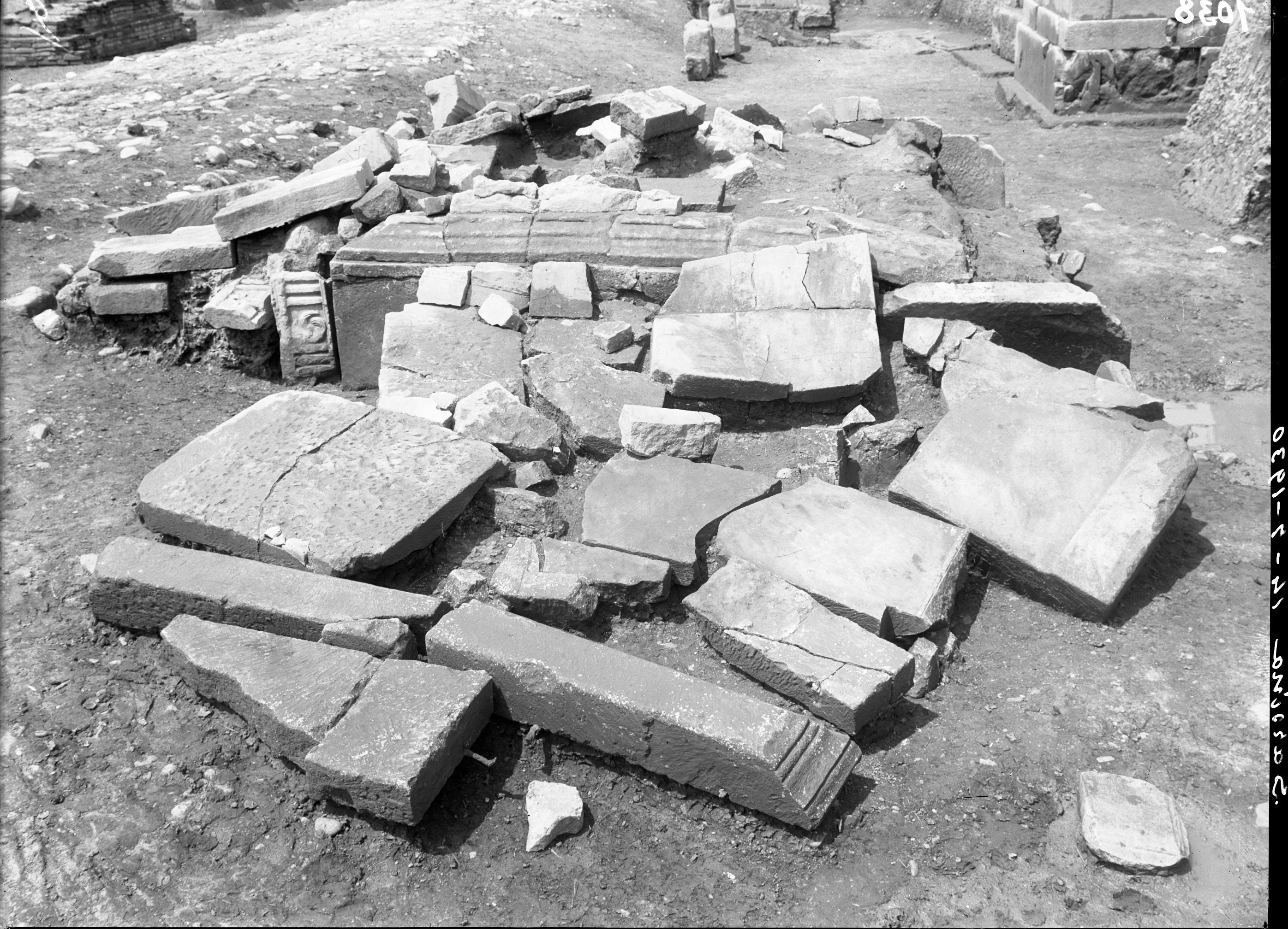 Sarsina. Scavi (lastra) di Anonimo (prima metà XX)