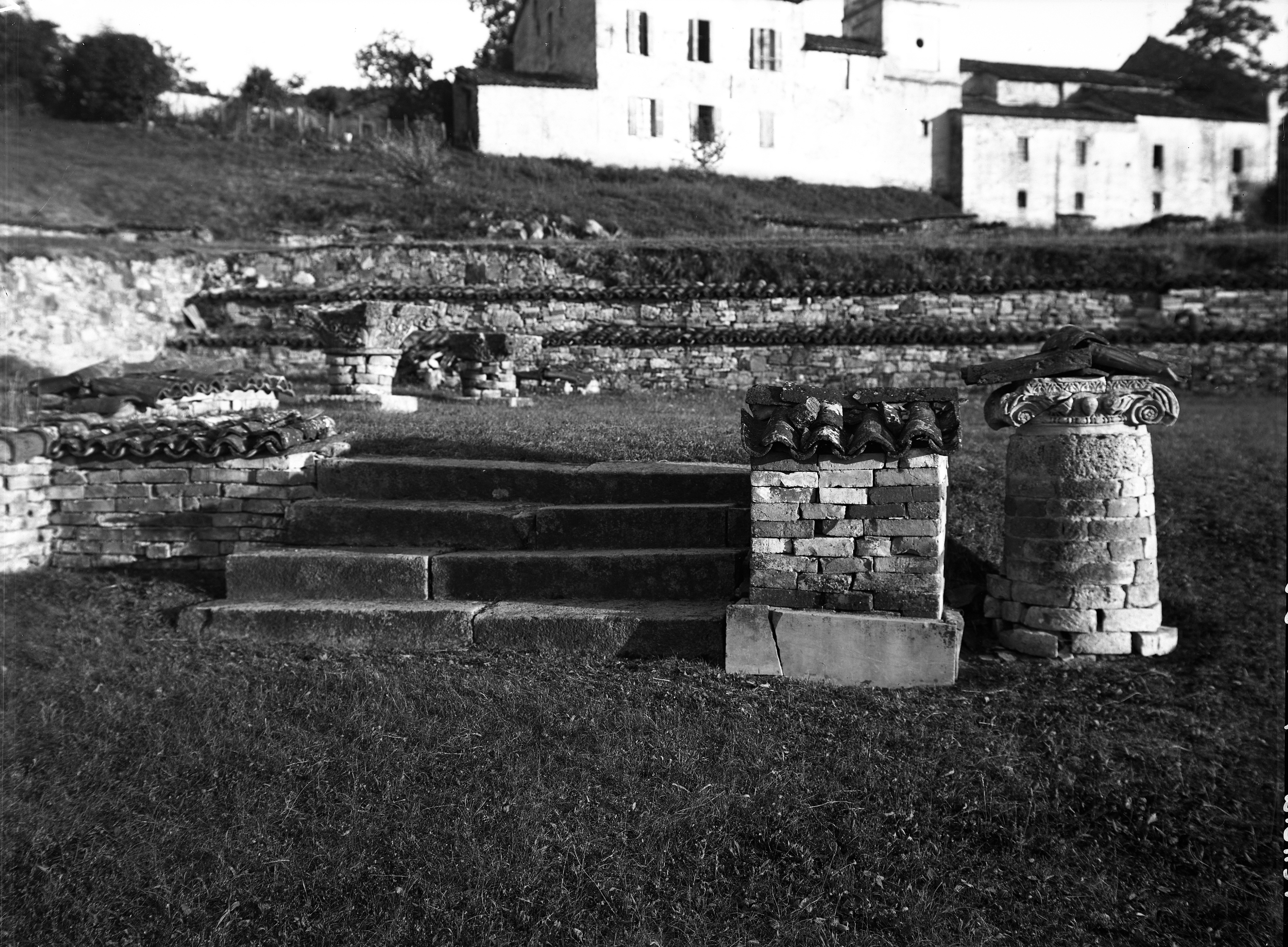 Velleia (lastra) di Anonimo (prima metà XX)