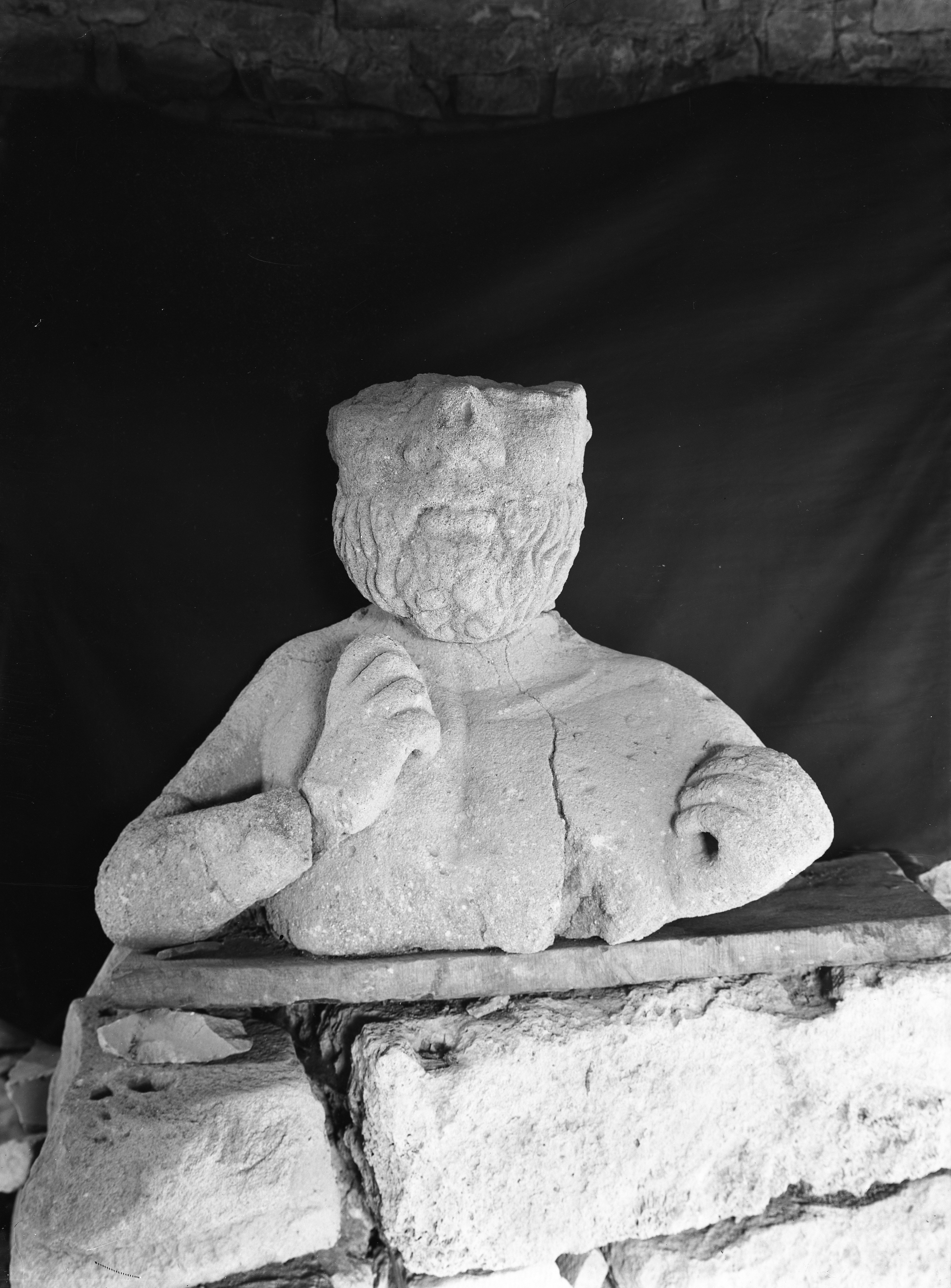 Velleia (lastra) di Anonimo (prima metà XX)