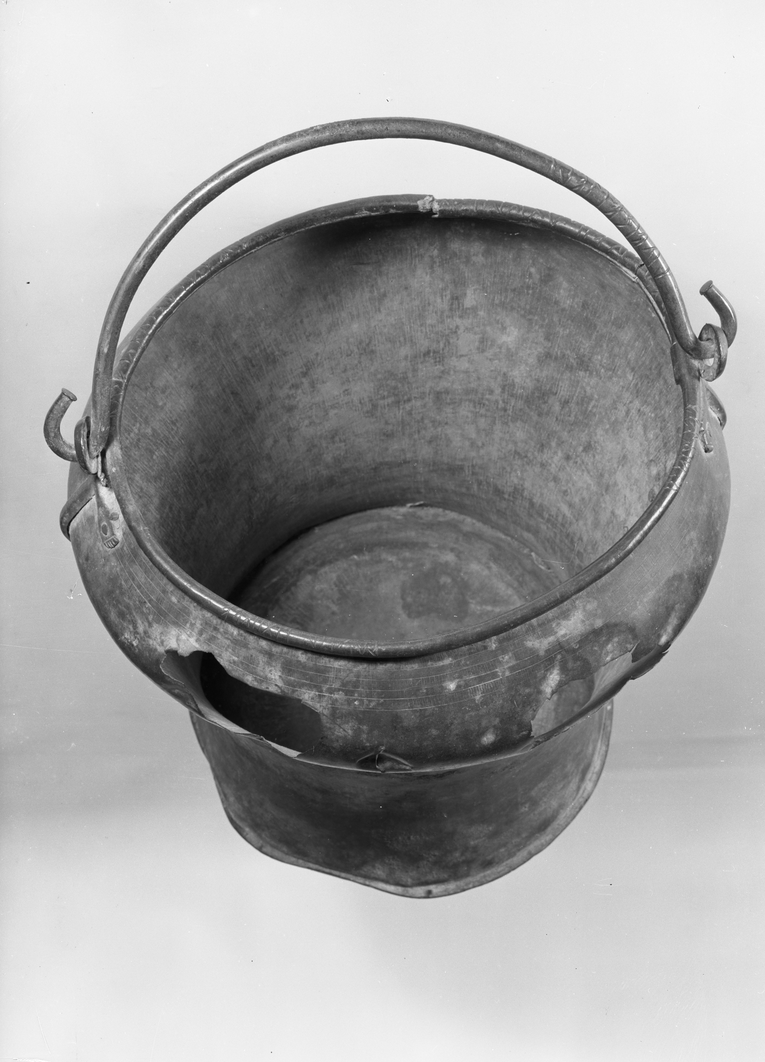 Trento. Museo Nazionale (lastra) di Anonimo (prima metà XX)