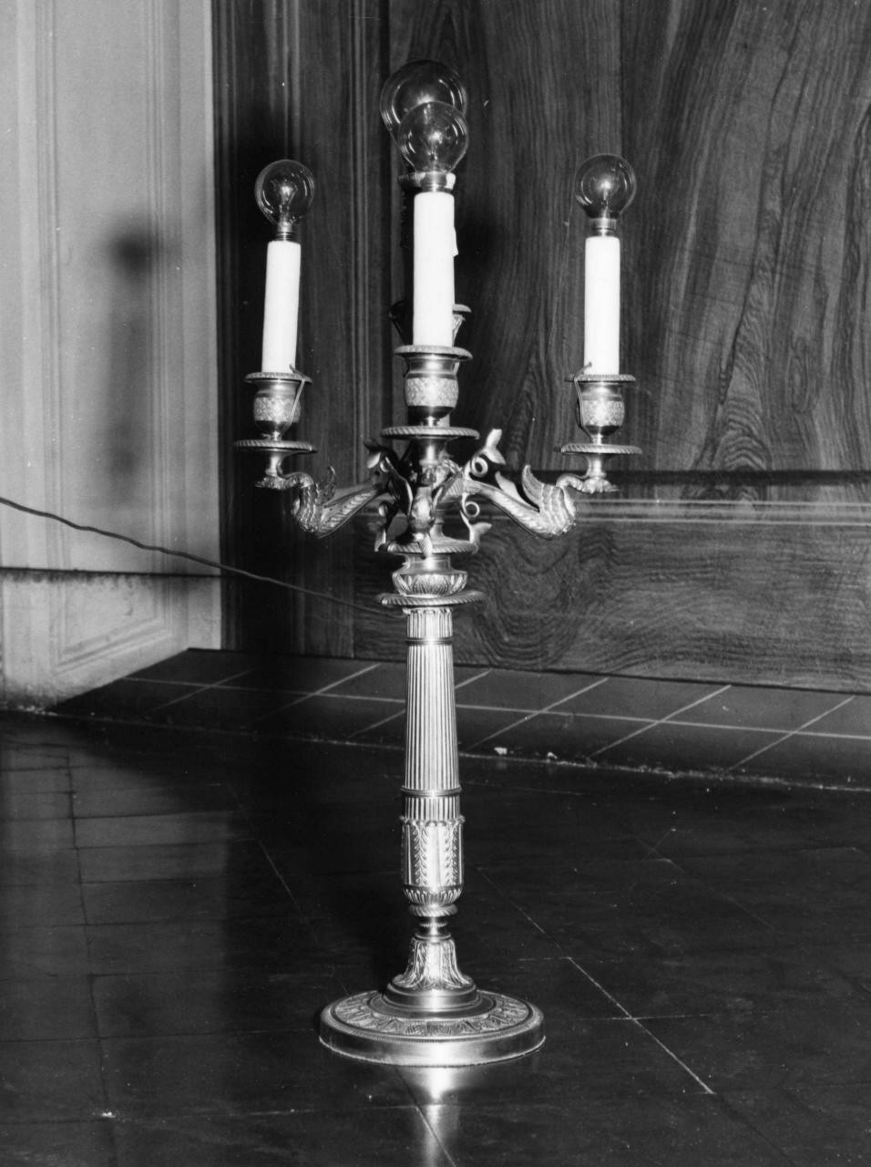 candelabro - bottega toscana (sec. XIX)