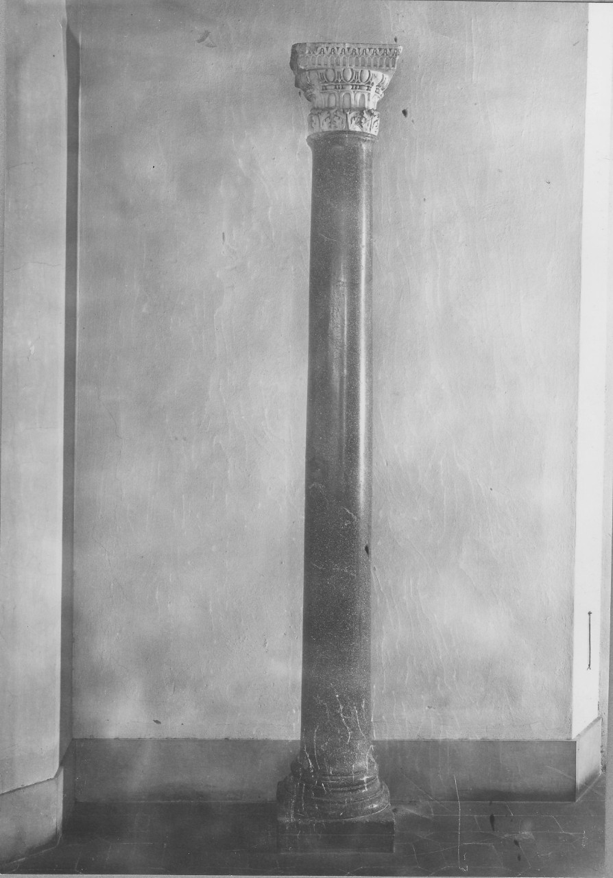 colonna, serie - produzione italiana (sec. XVI, secc. II/ III)