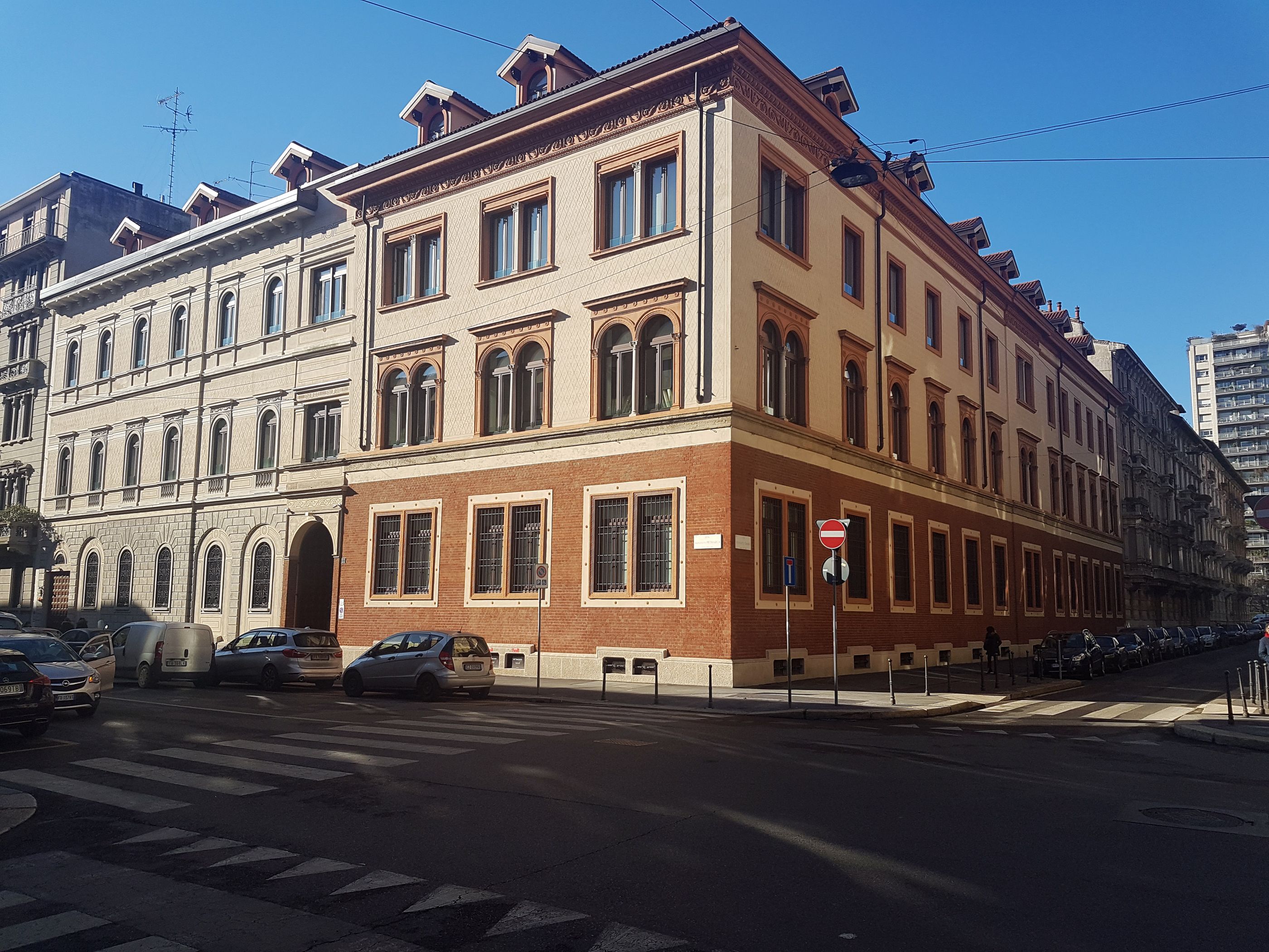 Fabbricato per uffici di via Petrarca 20 (palazzo, per uffici) - Milano (MI)  (XX, seconda metà)