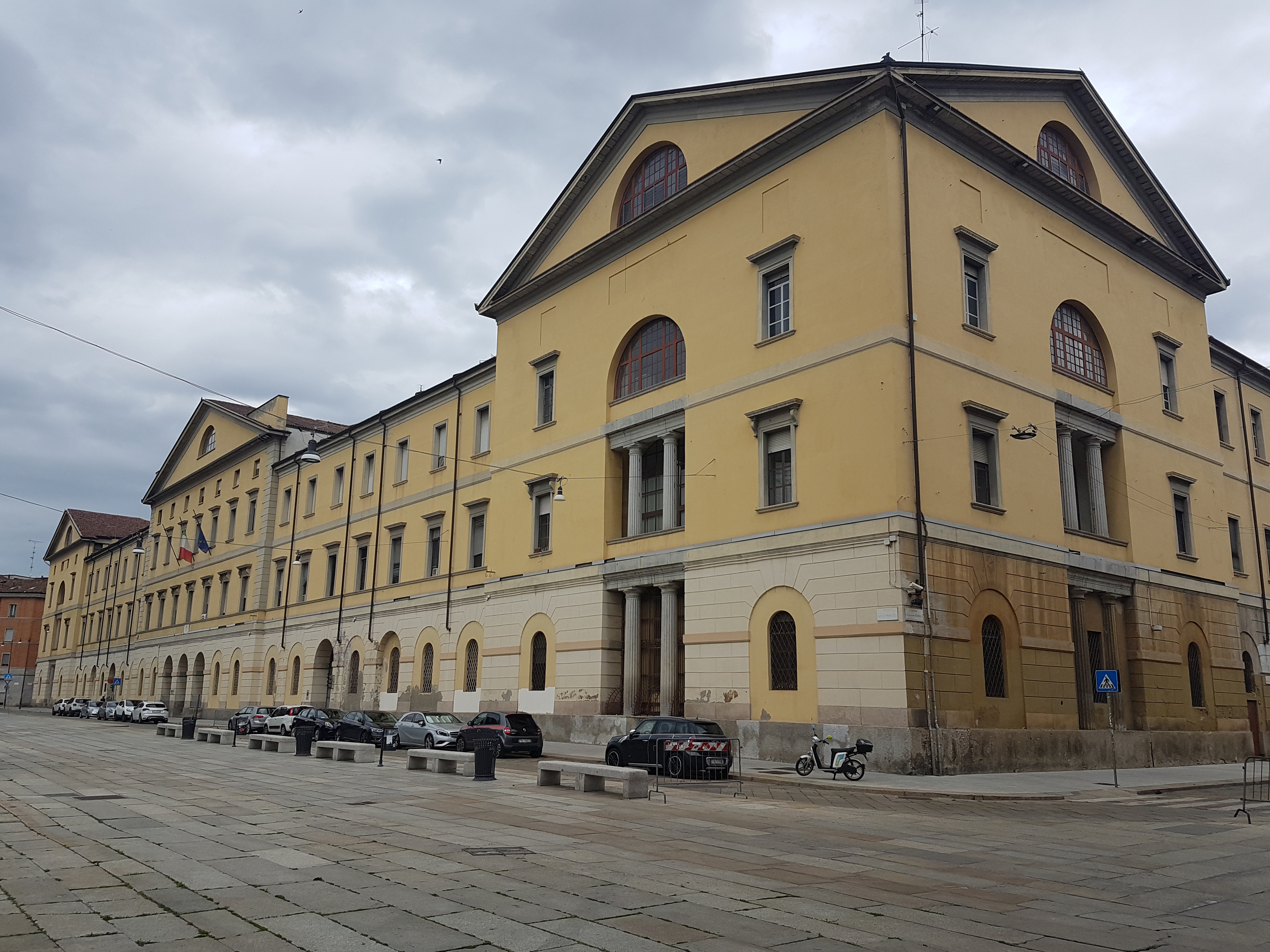 Caserma Garibaldi (caserma, di polizia) - Milano (MI)  (XX, ultimo quarto)