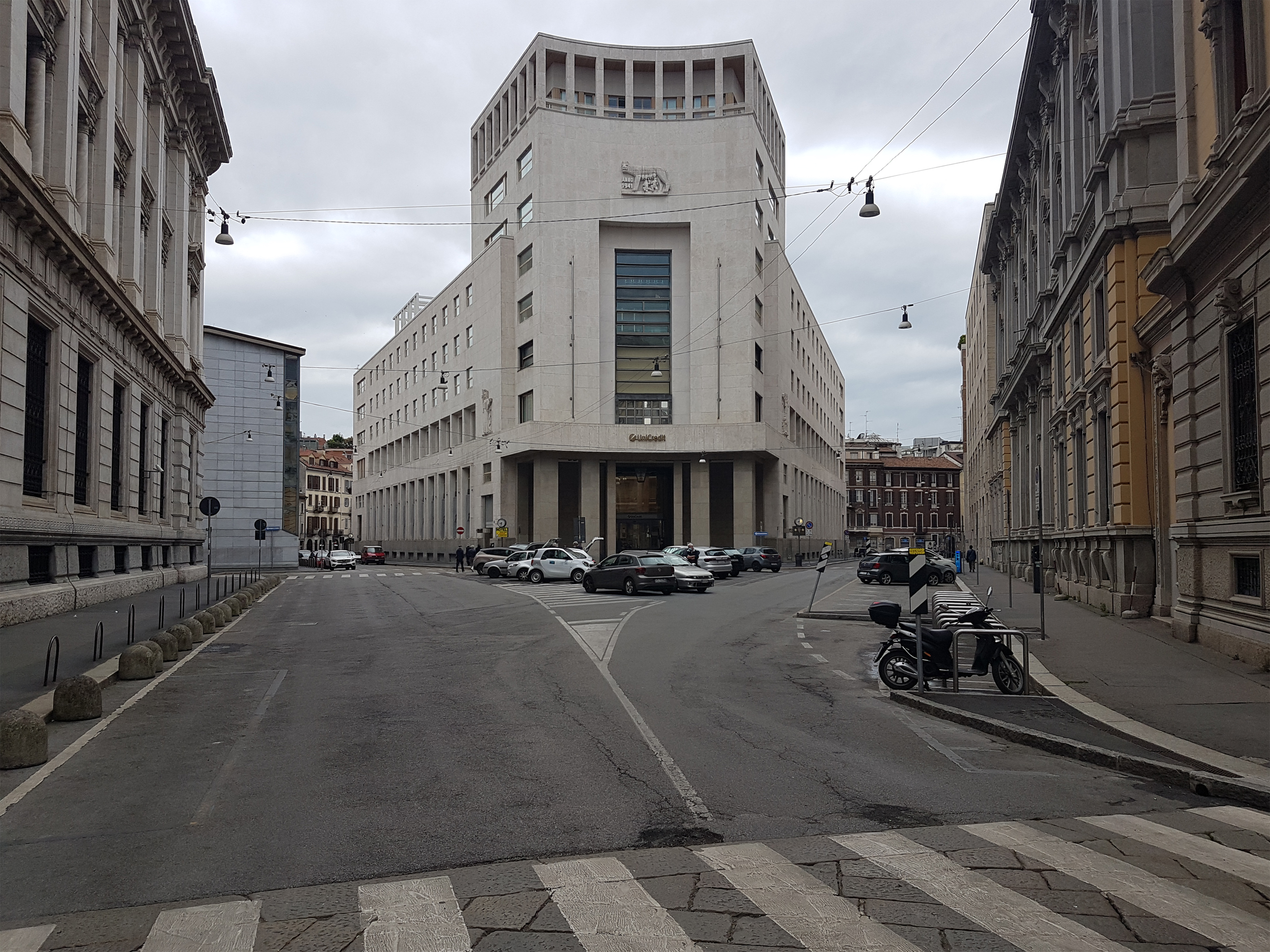 Piazza Tommaso Edison (spazio aperto urbano) - Milano (MI)  (XIX, fine)