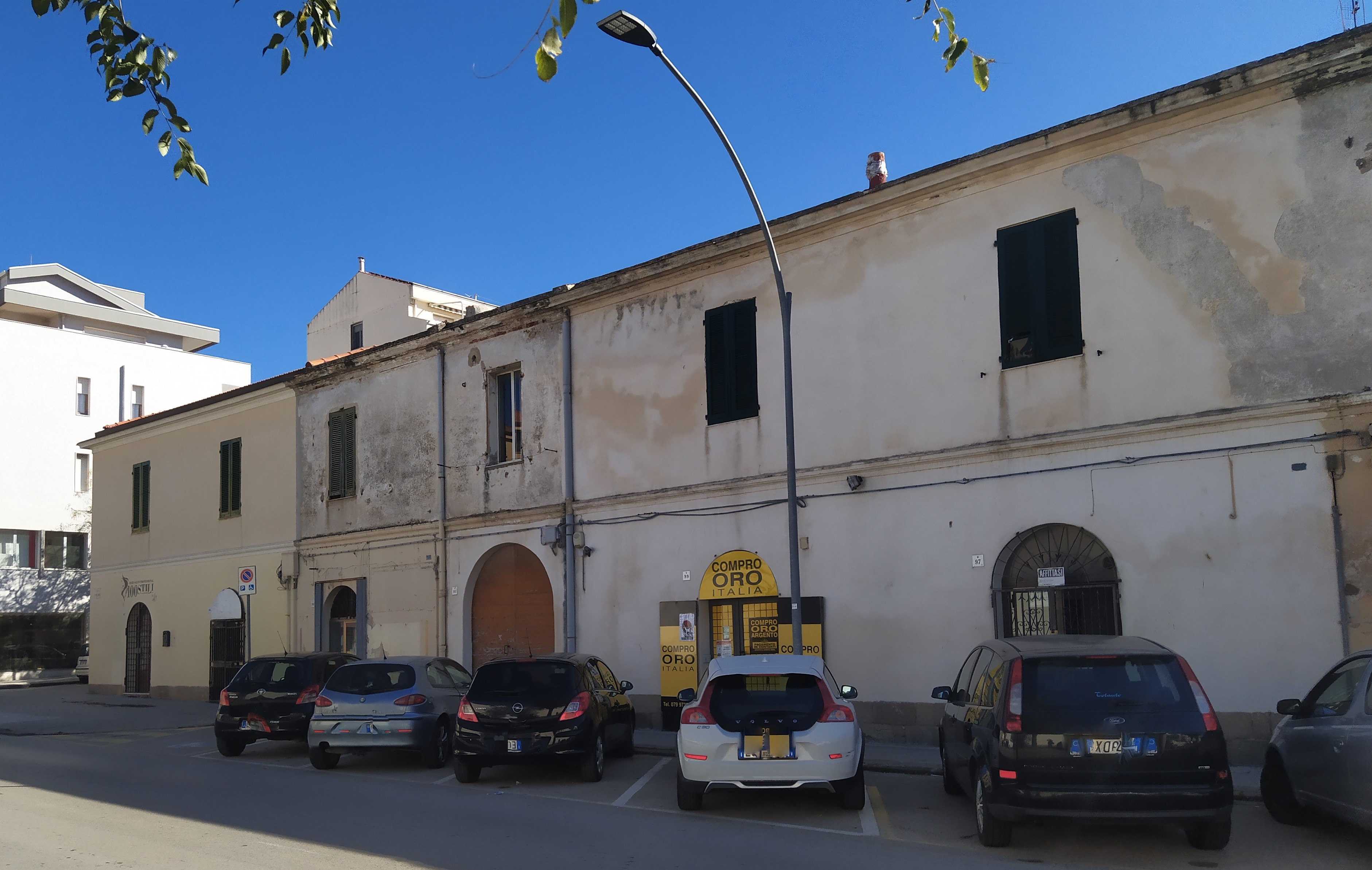 Complesso immobiliare in v. Vittorio Emanuele (palazzo) - Alghero (SS) 