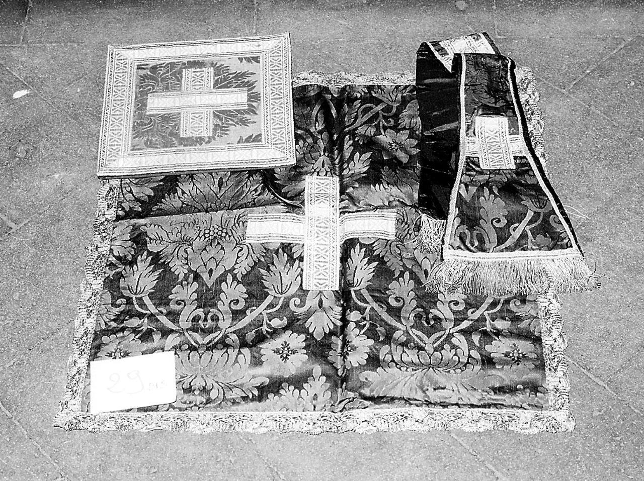 manipolo - manifattura toscana (ultimo quarto sec. XVIII)