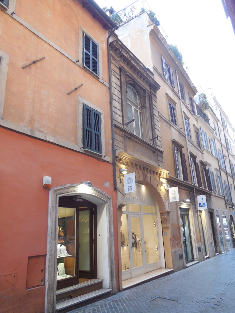 [Casa in Via Vittoria, 73] (casa) - Roma (RM)  (XVI)