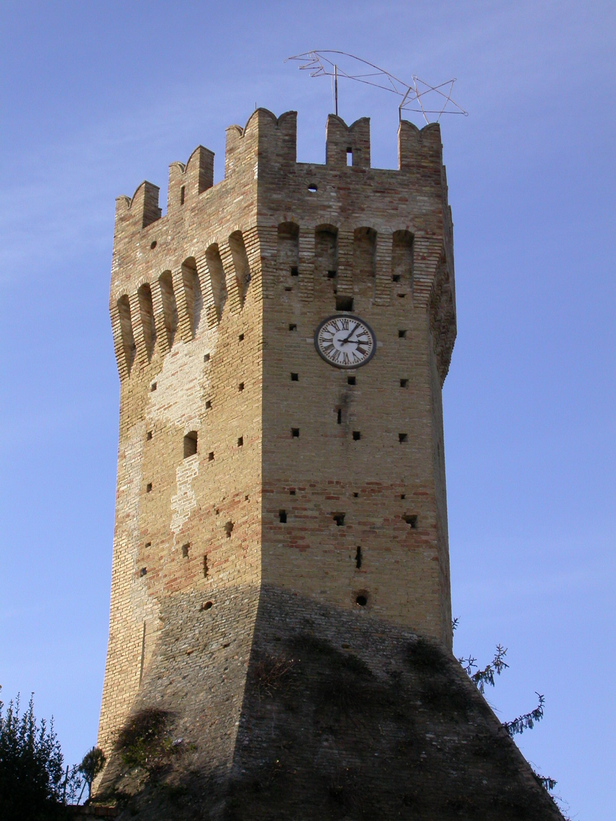 Torre di comando (torre, castellana) - Montalto delle Marche (AP) 