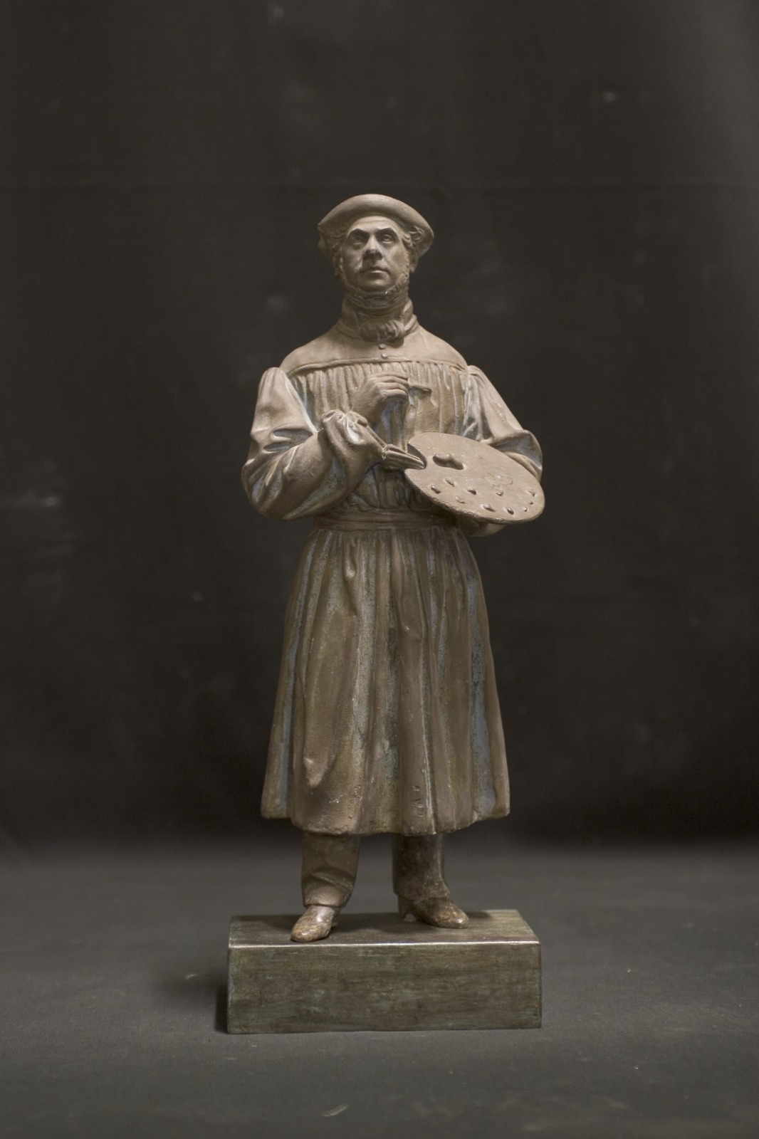 Giuseppe Molteni, figura maschile su piedistallo con tavolozza e pennello (scultura, opera isolata) di Puttinati, Alessandro - ambito milanese (secondo quarto XIX)