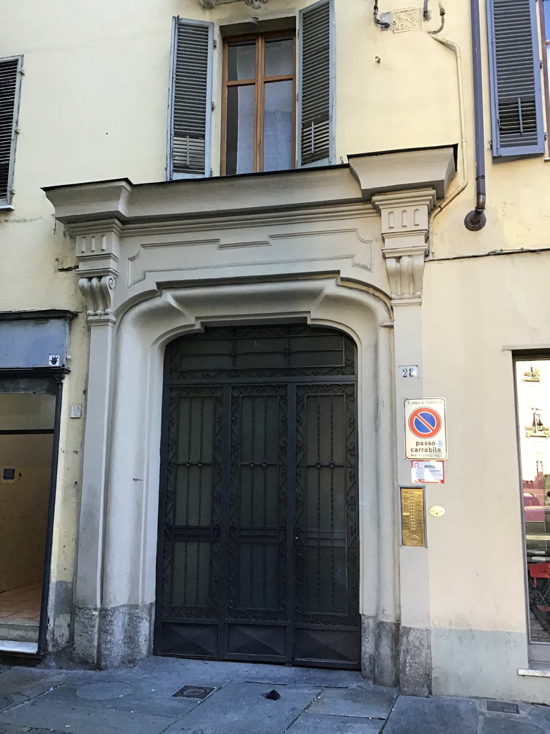 portale - ambito piemontese (XVIII)