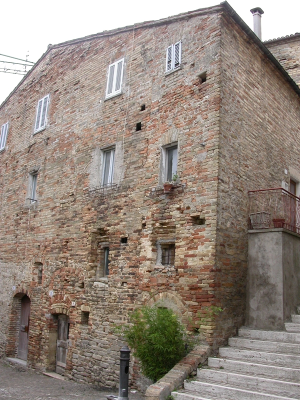 Casa in via della Peracchia (casa, a blocco) - Montalto delle Marche (AP) 