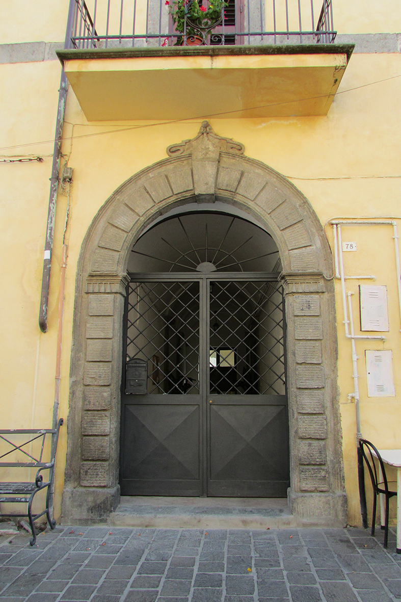 portale - ambito laziale (XVIII)