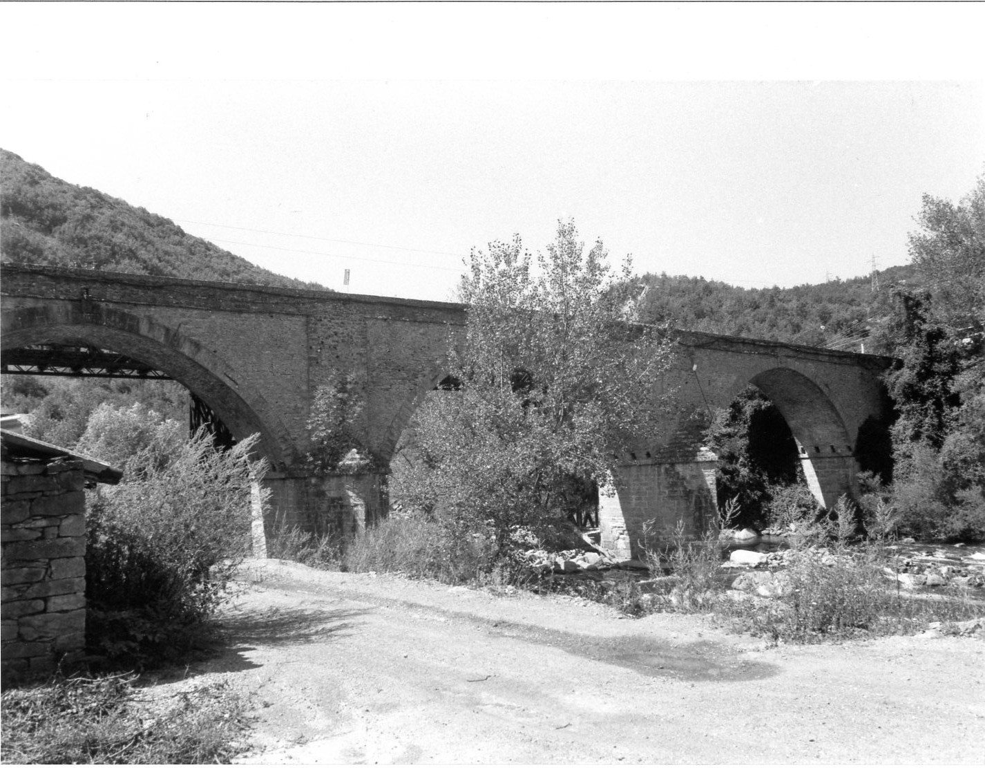 Ponte di Strettara (ponte, stradale) - Montecreto (MO) 