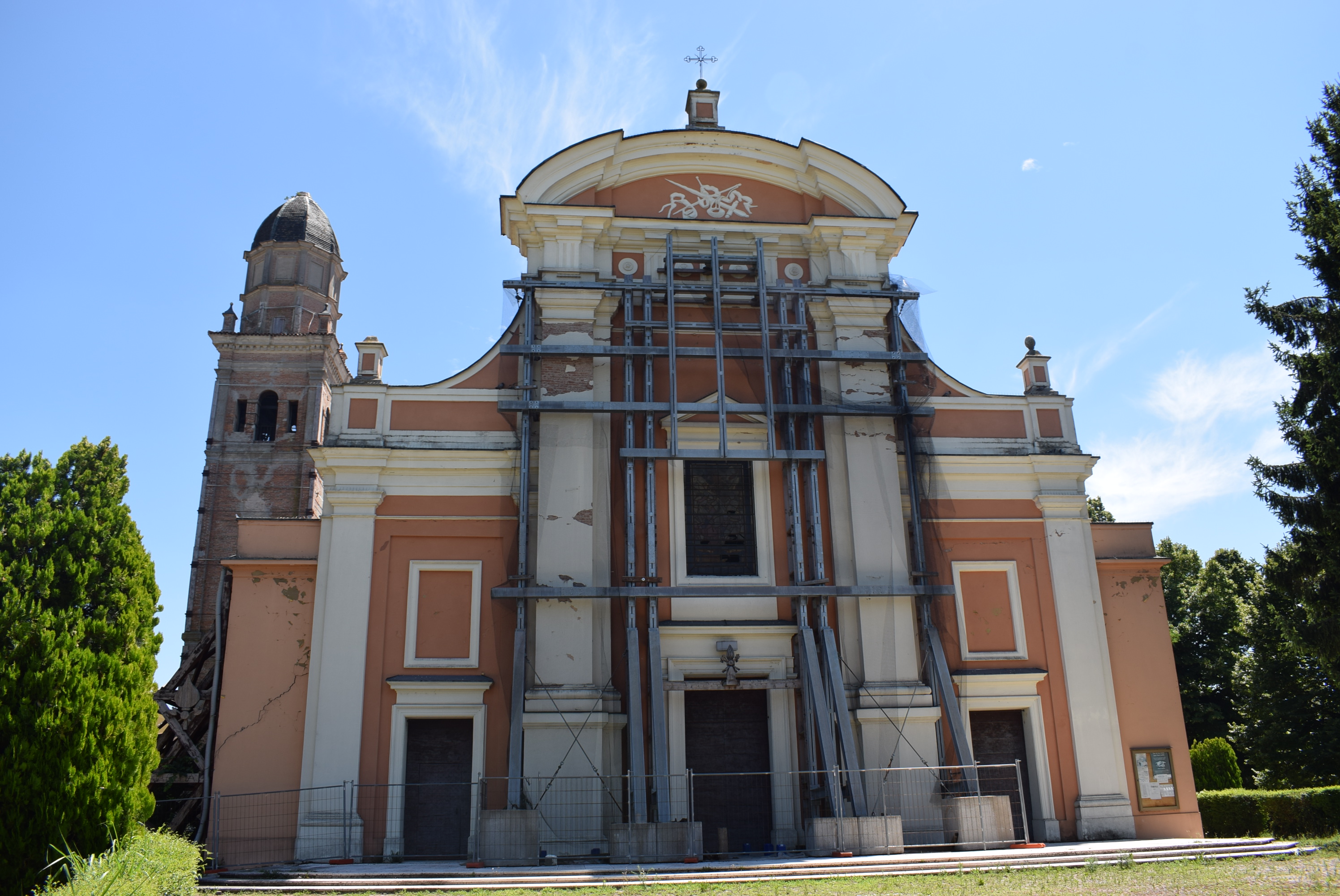 Chiesa di S. Michele Arcangelo (chiesa, parrocchiale) - Novi di Modena (MO)  (sec. XII)
