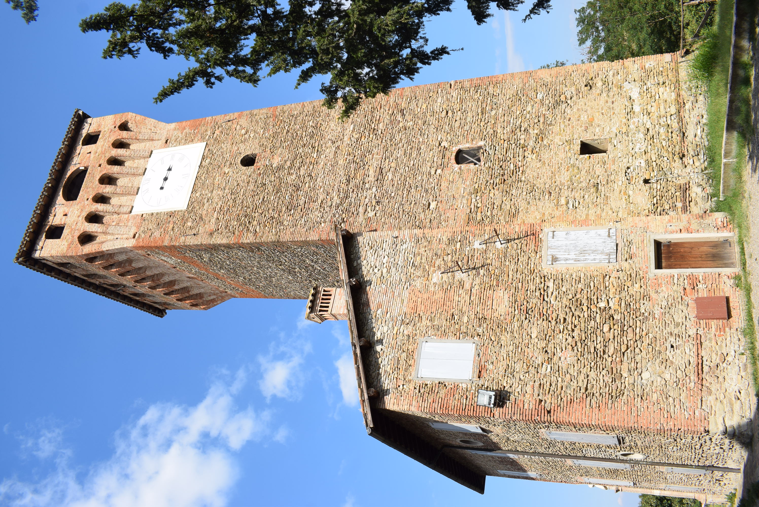 Torre Matildica (torre, di guardia) - Castelvetro di Modena (MO)  <br>Condizioni d'uso: <a class='link-esterno' href='https://docs.italia.it/italia/icdp/icdp-pnd-circolazione-riuso-docs/it/v1.0-giugno-2022/testo-etichetta-BCS.html' target='_bcs'>Beni Culturali Standard (BCS)</a>