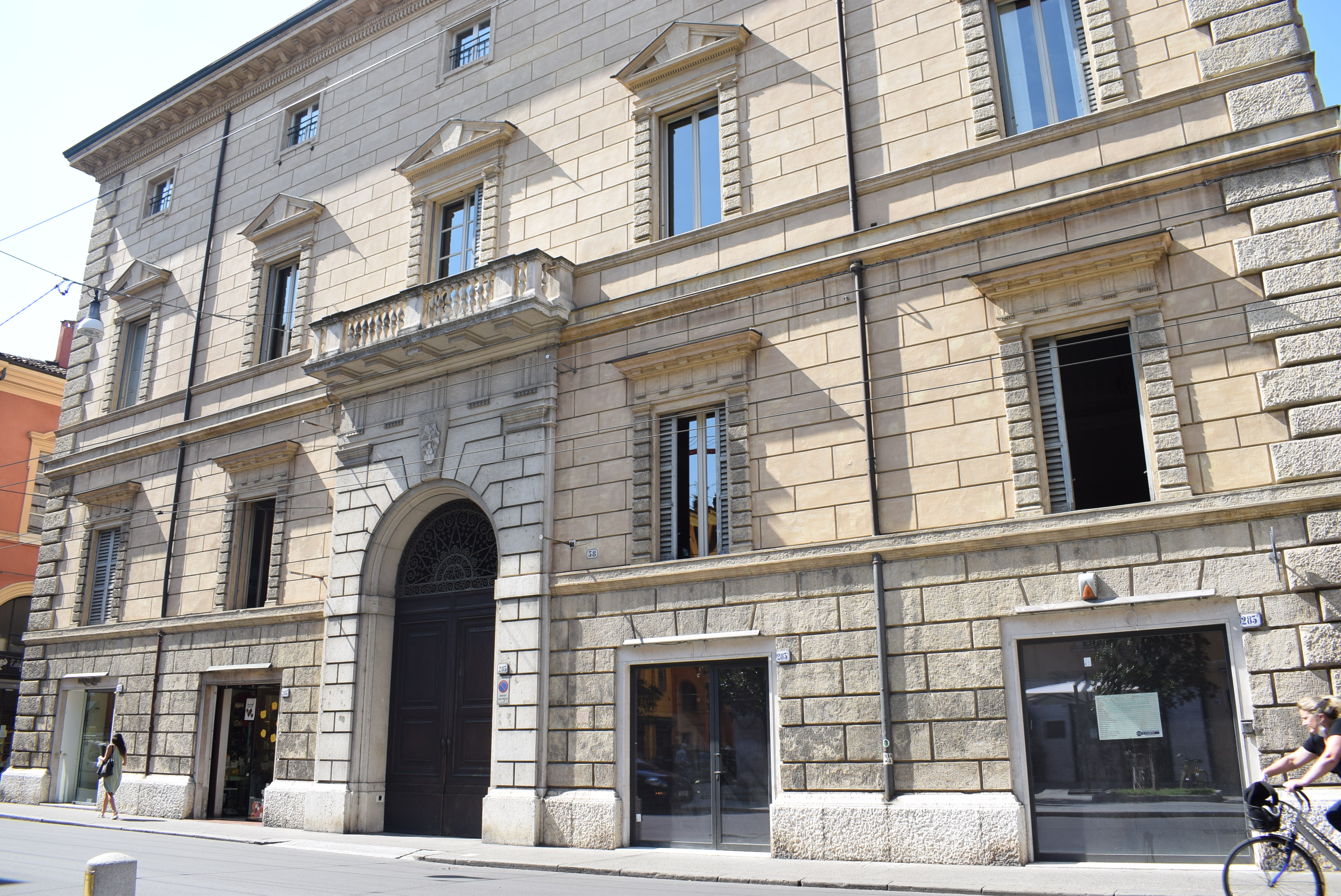 Palazzo Montecuccoli degli Erri (palazzo, nobiliare) - Modena (MO)  (sec. XIX)