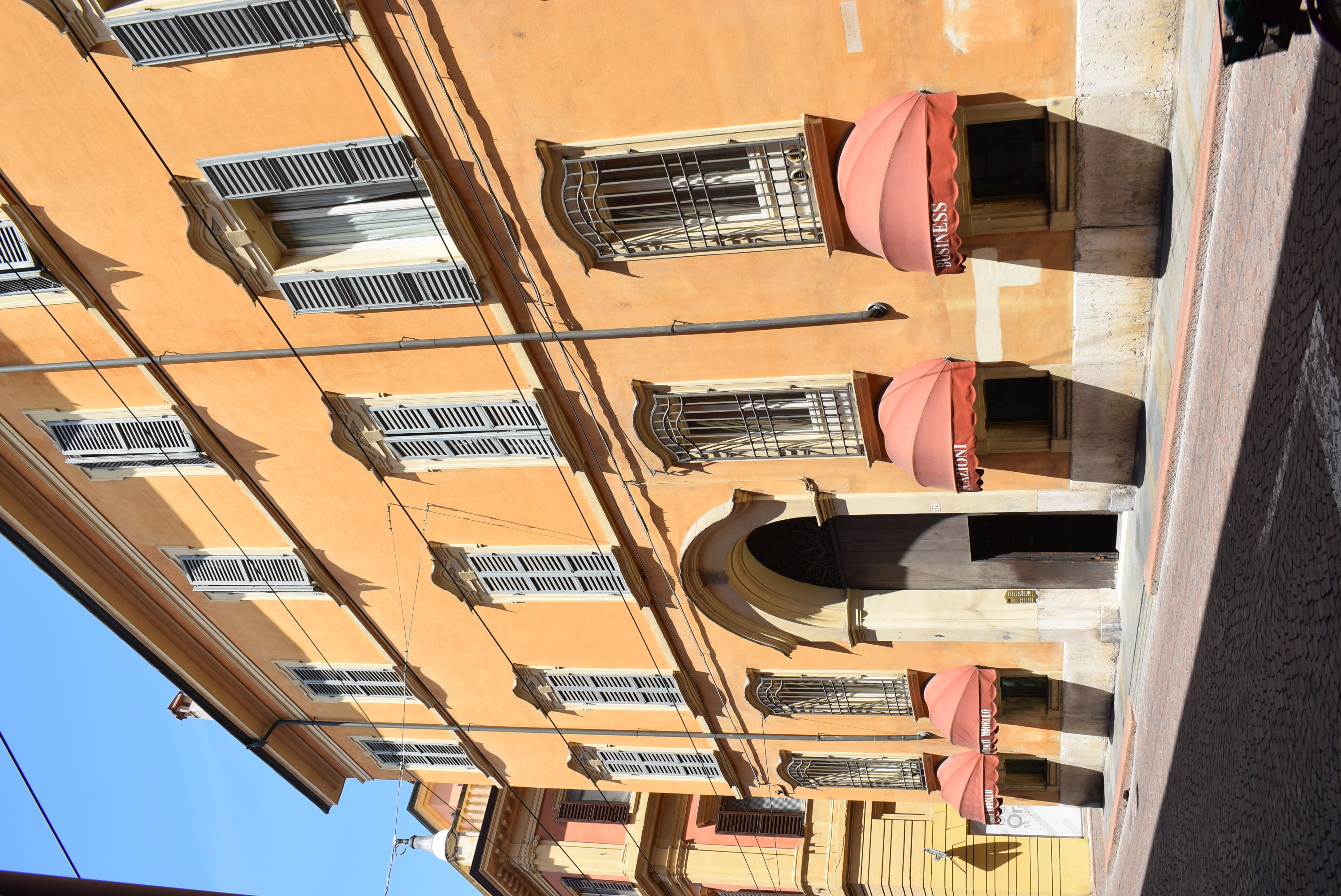 Palazzo Rossi Barattini (palazzo, nobiliare) - Modena (MO)  (sec. XVIII)