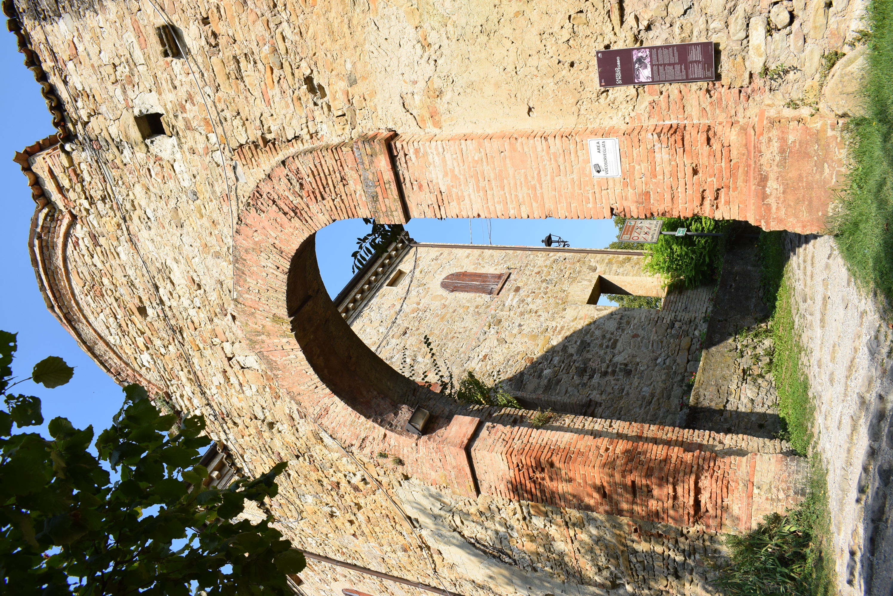 Castello di Montegibbo con parco (castello) - Sassuolo (MO) 