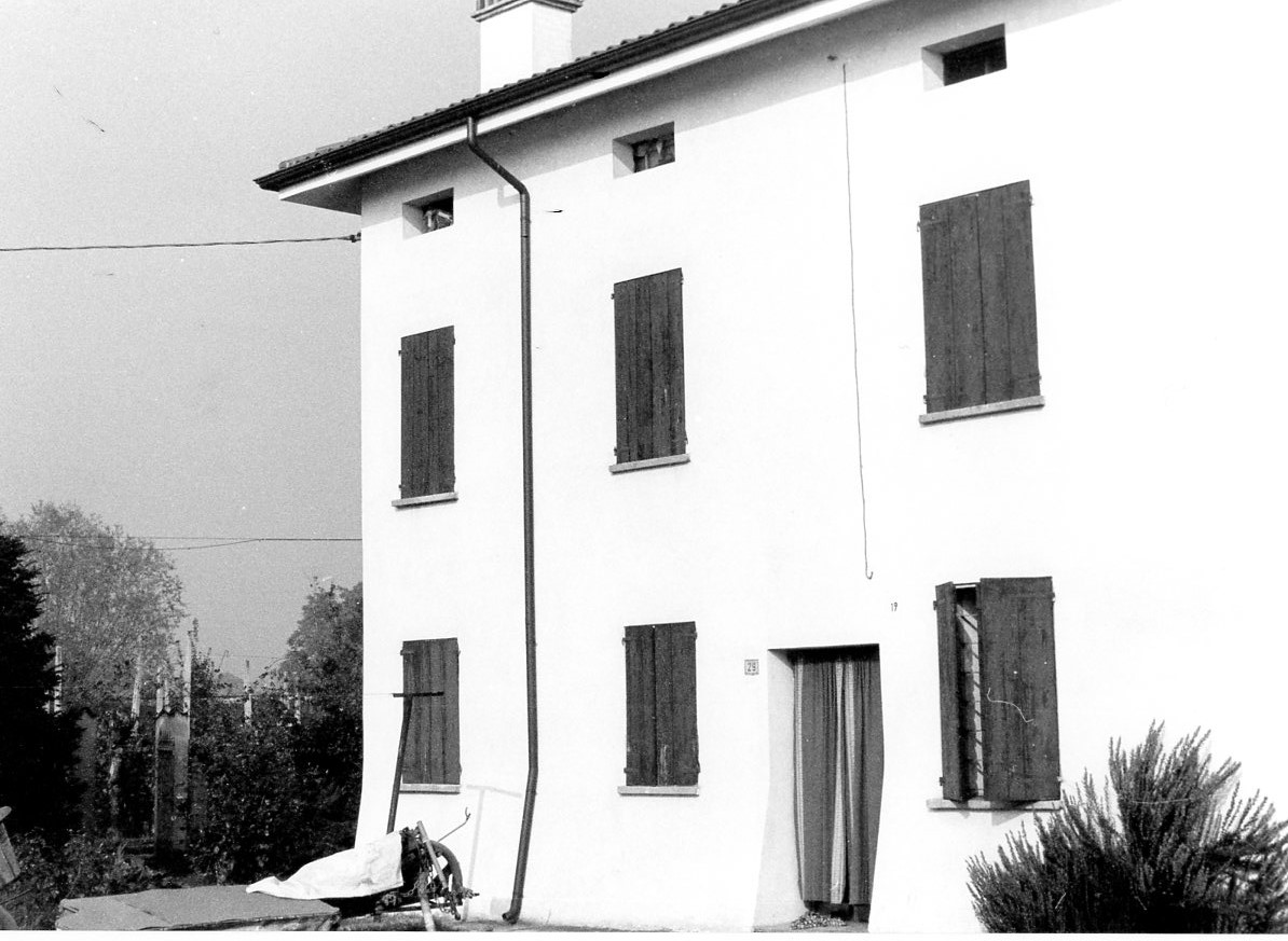 Casa Canossa (casa) - Gualtieri (RE) 