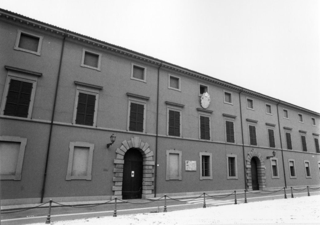 Palazzo Vescovile (palazzo, vescovile) - Imola (BO)  <br>Condizioni d'uso: <a class='link-esterno' href='https://docs.italia.it/italia/icdp/icdp-pnd-circolazione-riuso-docs/it/v1.0-giugno-2022/testo-etichetta-BCS.html' target='_bcs'>Beni Culturali Standard (BCS)</a>