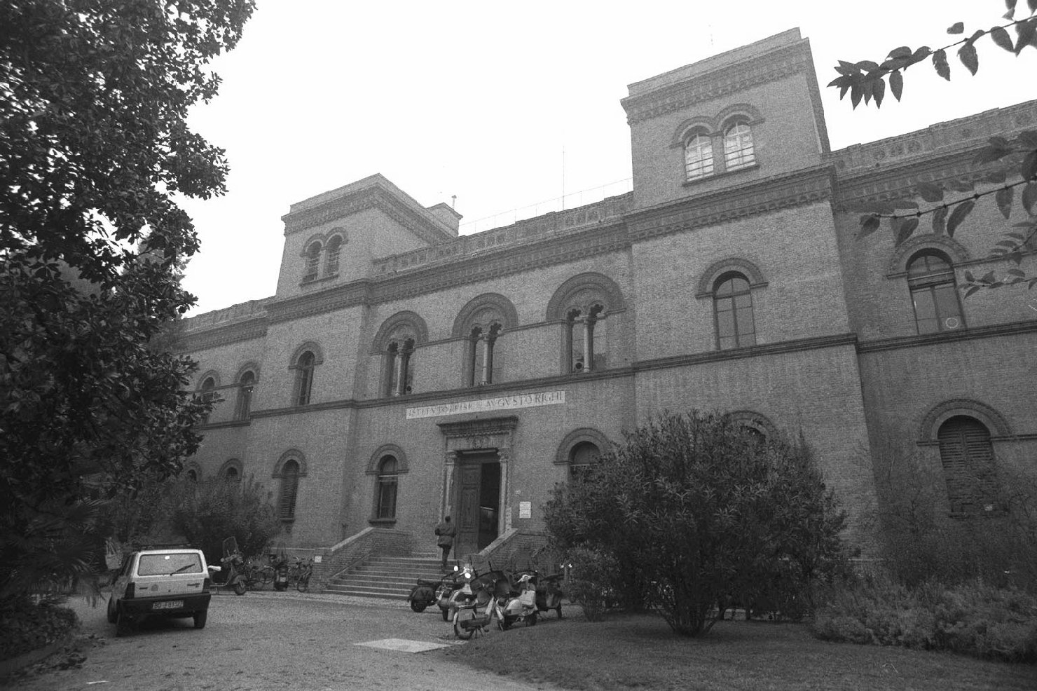 Istituto di Fisica Augusto Righi (palazzo, universitario) - Bologna (BO) 