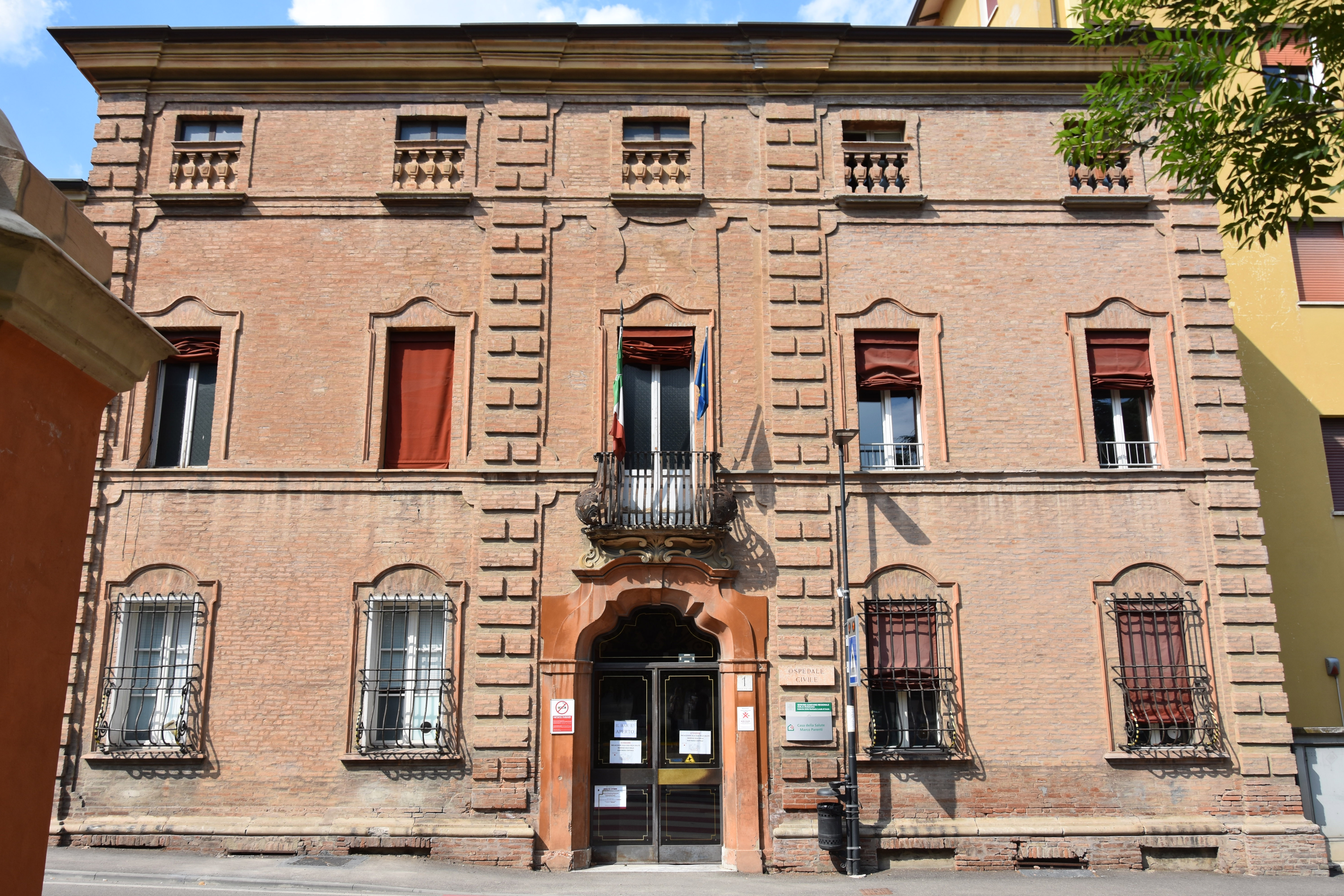 Vecchio Ospedale (palazzo) - Castel San Pietro Terme (BO)  <br>Condizioni d'uso: <a class='link-esterno' href='https://docs.italia.it/italia/icdp/icdp-pnd-circolazione-riuso-docs/it/v1.0-giugno-2022/testo-etichetta-BCS.html' target='_bcs'>Beni Culturali Standard (BCS)</a>