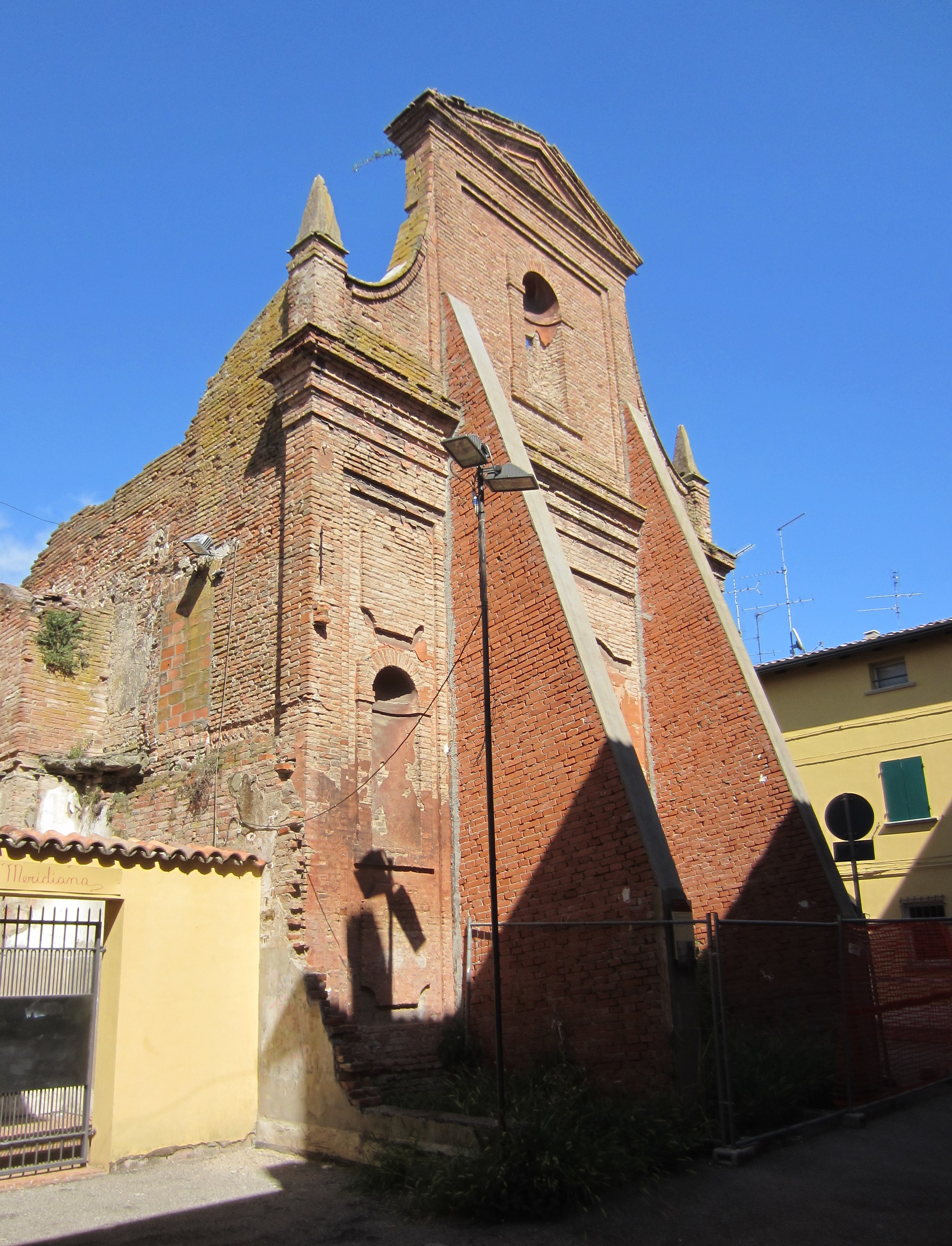 Chiesa del Santissimo Sacramento (chiesa) - Castel Guelfo di Bologna (BO)  <br>Condizioni d'uso: <a class='link-esterno' href='https://docs.italia.it/italia/icdp/icdp-pnd-circolazione-riuso-docs/it/v1.0-giugno-2022/testo-etichetta-BCS.html' target='_bcs'>Beni Culturali Standard (BCS)</a>