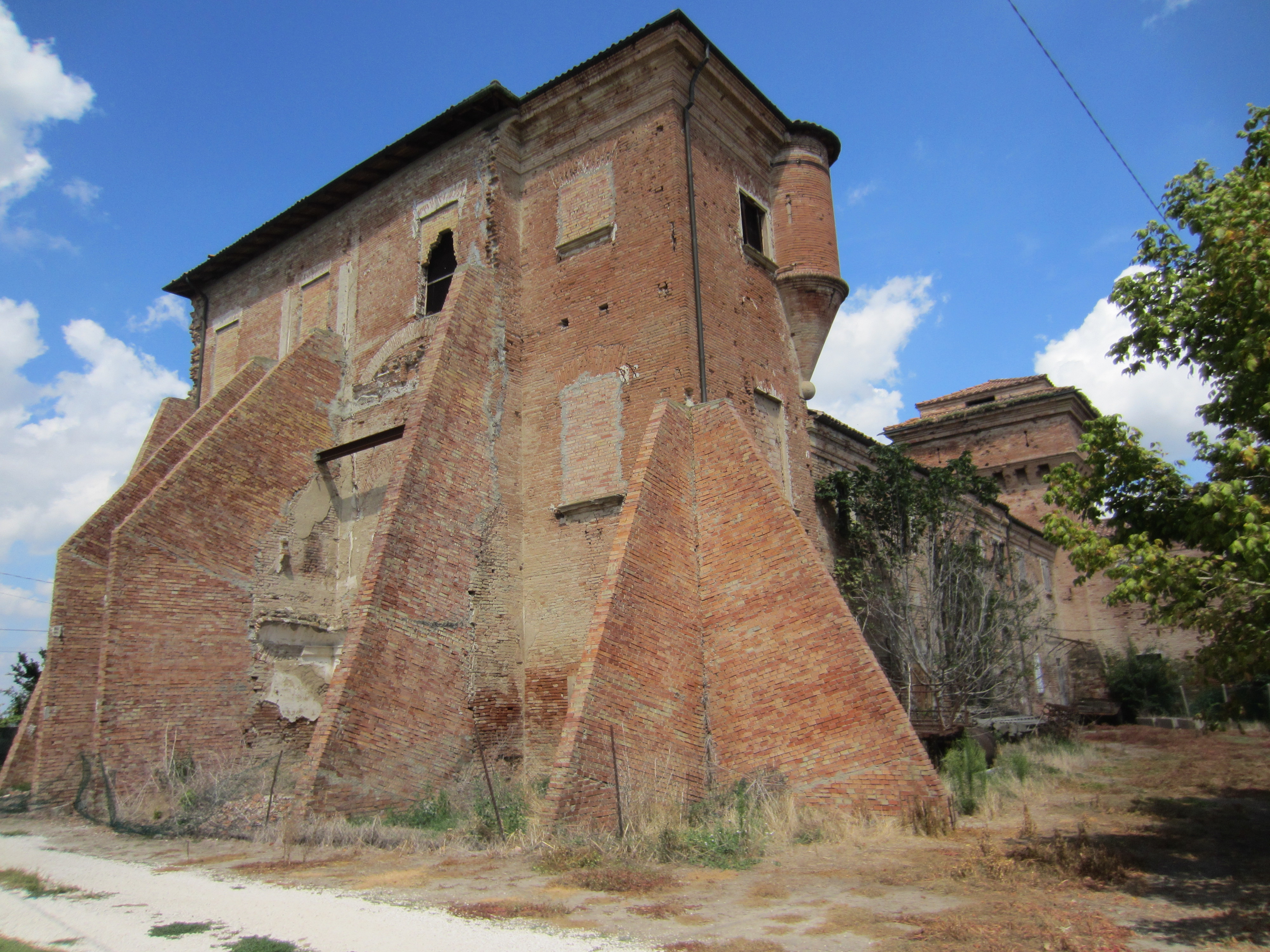 Castello dei Malvezzi (castello) - Molinella (BO) 
