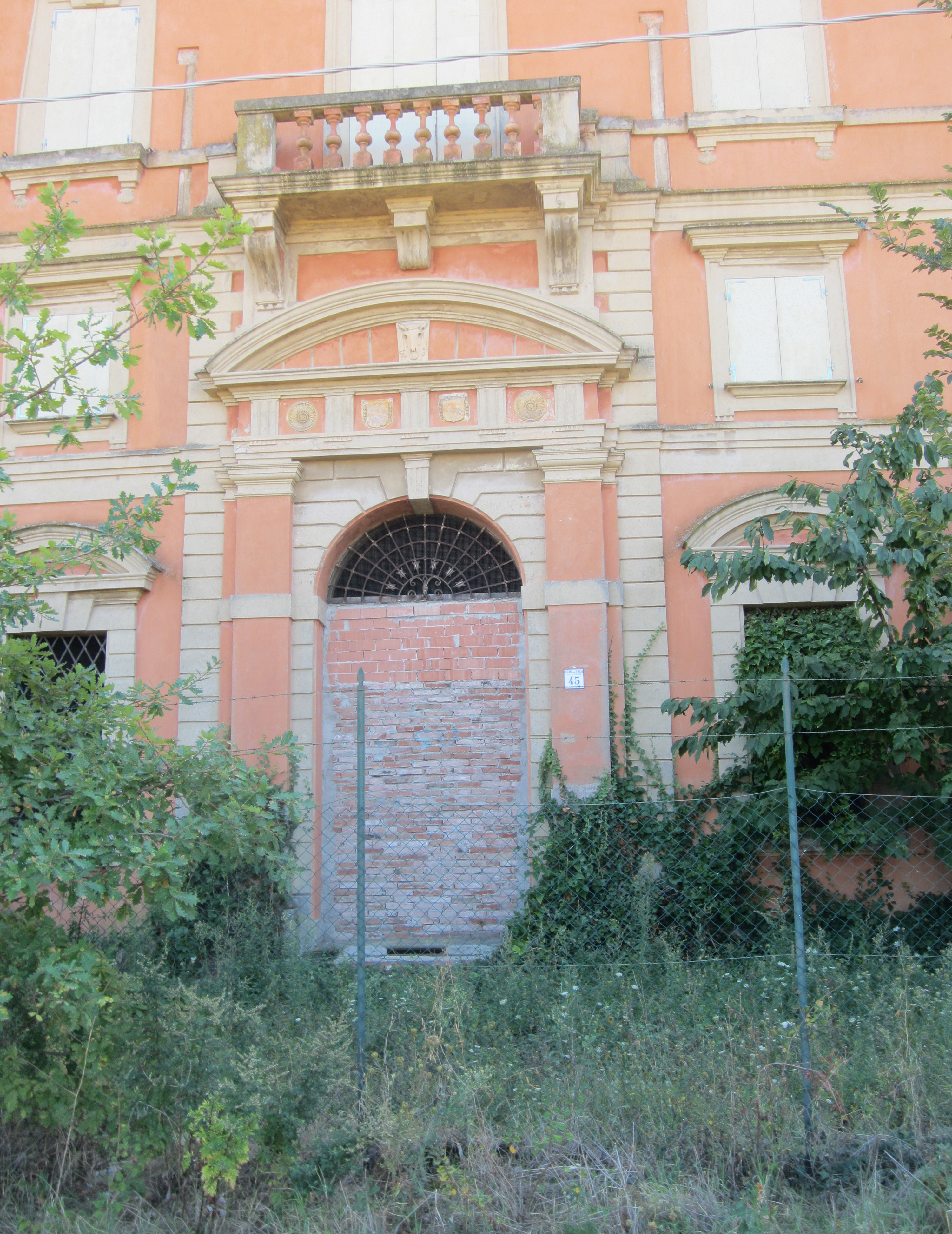 Palazzo Bianchetti (villa) - Ozzano dell'Emilia (BO)  <br>Condizioni d'uso: <a class='link-esterno' href='https://docs.italia.it/italia/icdp/icdp-pnd-circolazione-riuso-docs/it/v1.0-giugno-2022/testo-etichetta-BCS.html' target='_bcs'>Beni Culturali Standard (BCS)</a>