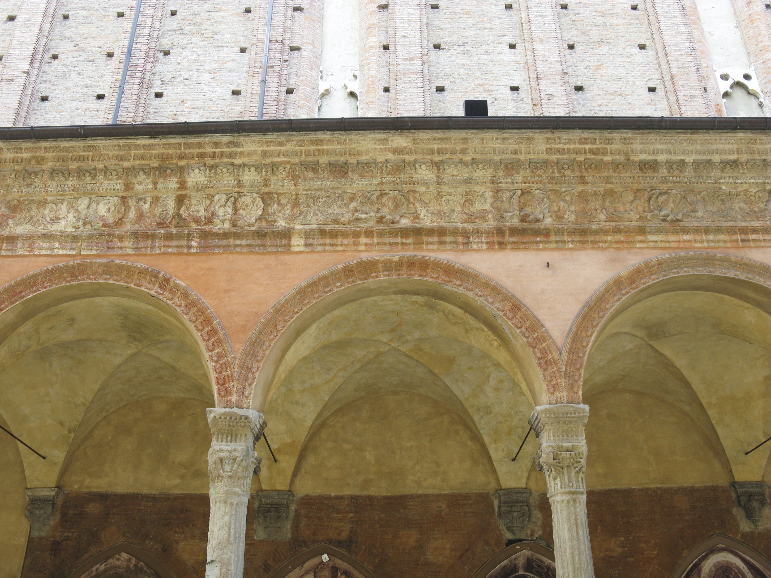 Chiesa di S. Giacomo Maggiore e portico (chiesa, conventuale) - Bologna (BO) 