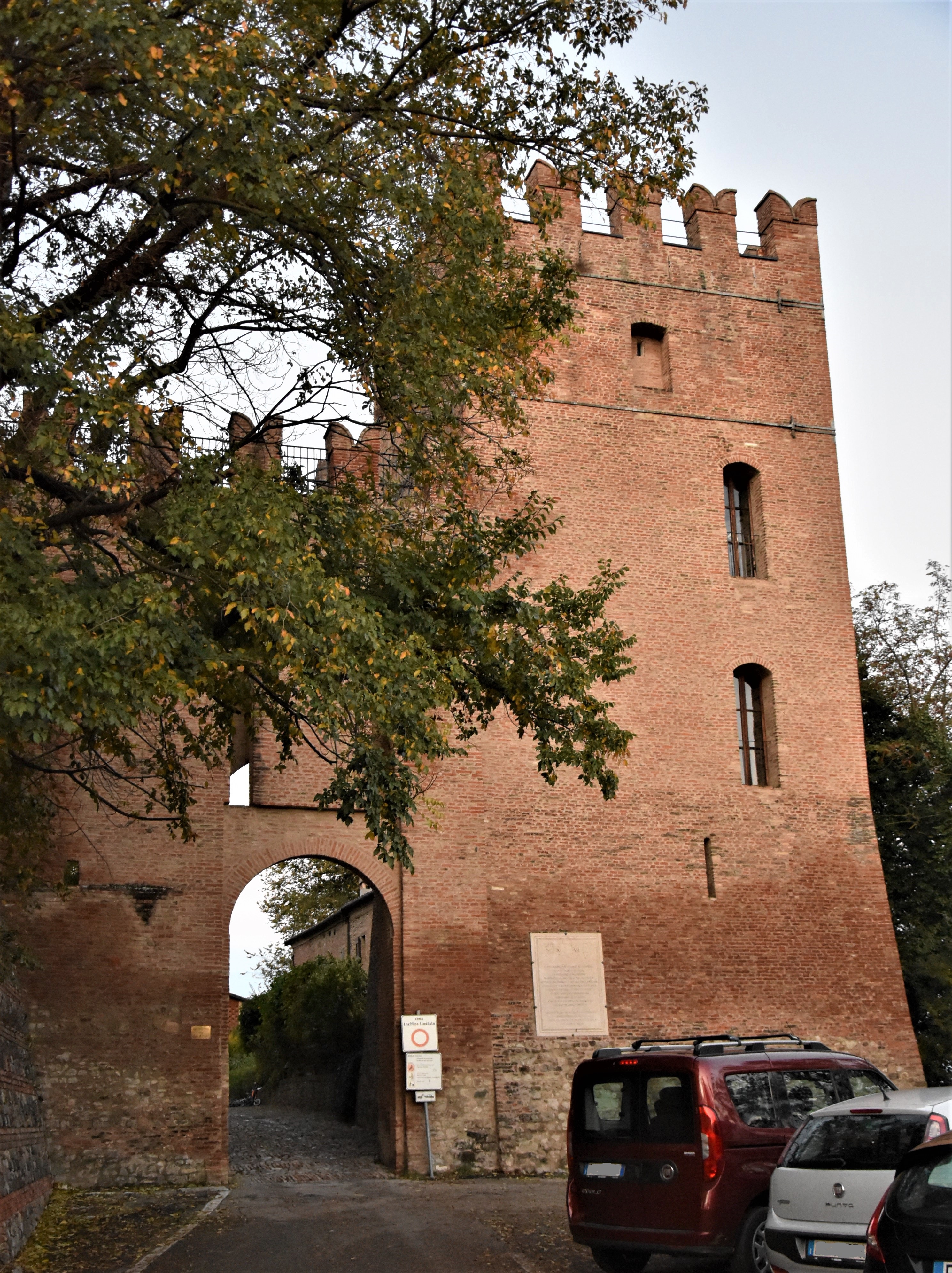 Porta e Torrione del castello di Monteveglio (porta e torrione) - Valsamoggia (BO) 