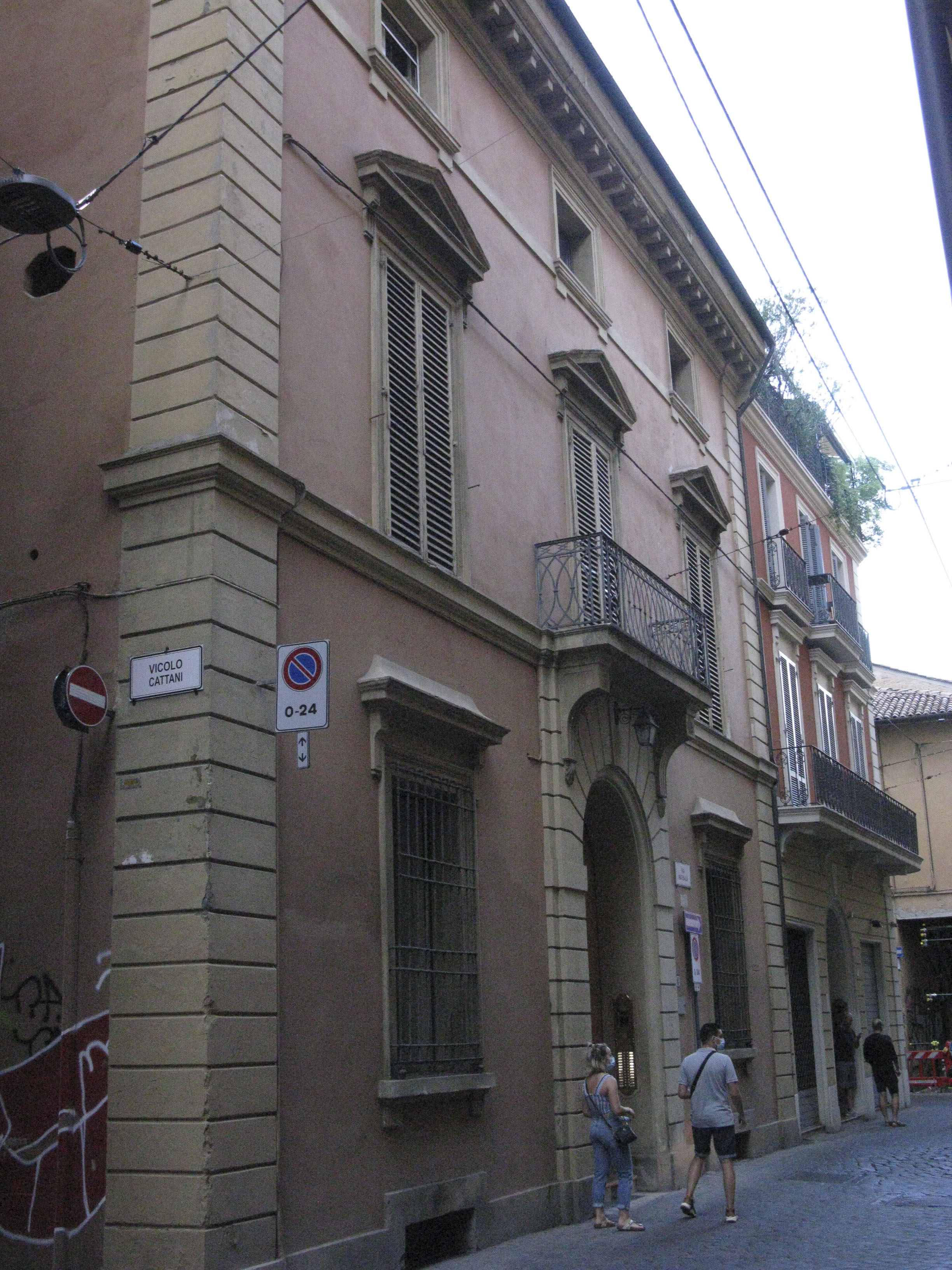 Casa Pannolini (palazzo) - Bologna (BO) 