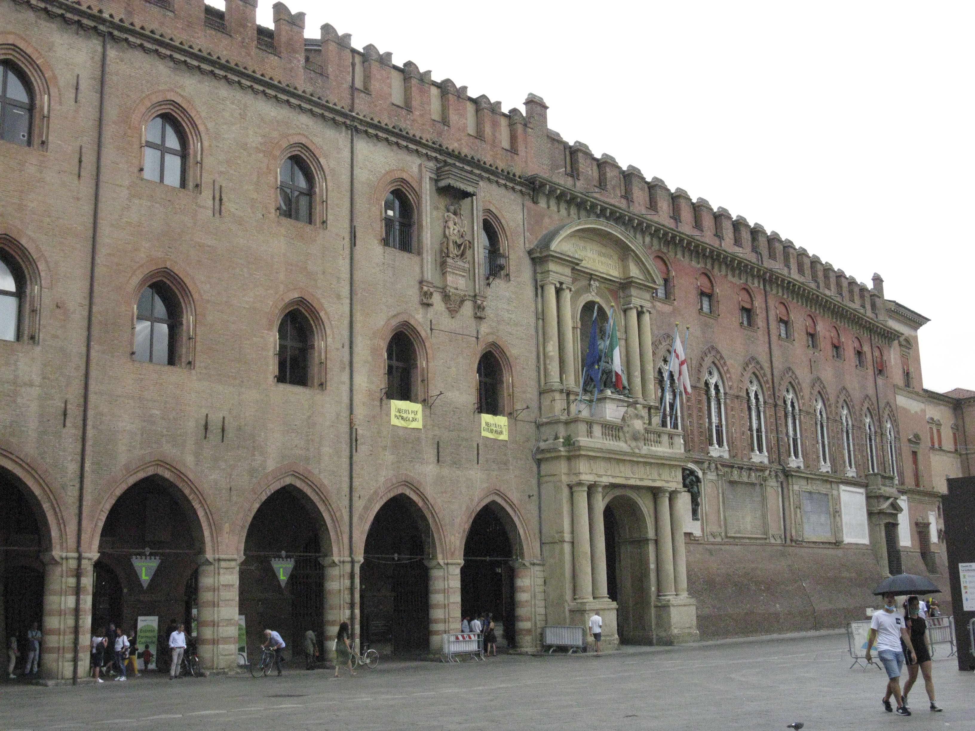 Palazzo d'Accursio (palazzo, comunale) - Bologna (BO)  <br>Condizioni d'uso: <a class='link-esterno' href='https://docs.italia.it/italia/icdp/icdp-pnd-circolazione-riuso-docs/it/v1.0-giugno-2022/testo-etichetta-BCS.html' target='_bcs'>Beni Culturali Standard (BCS)</a>