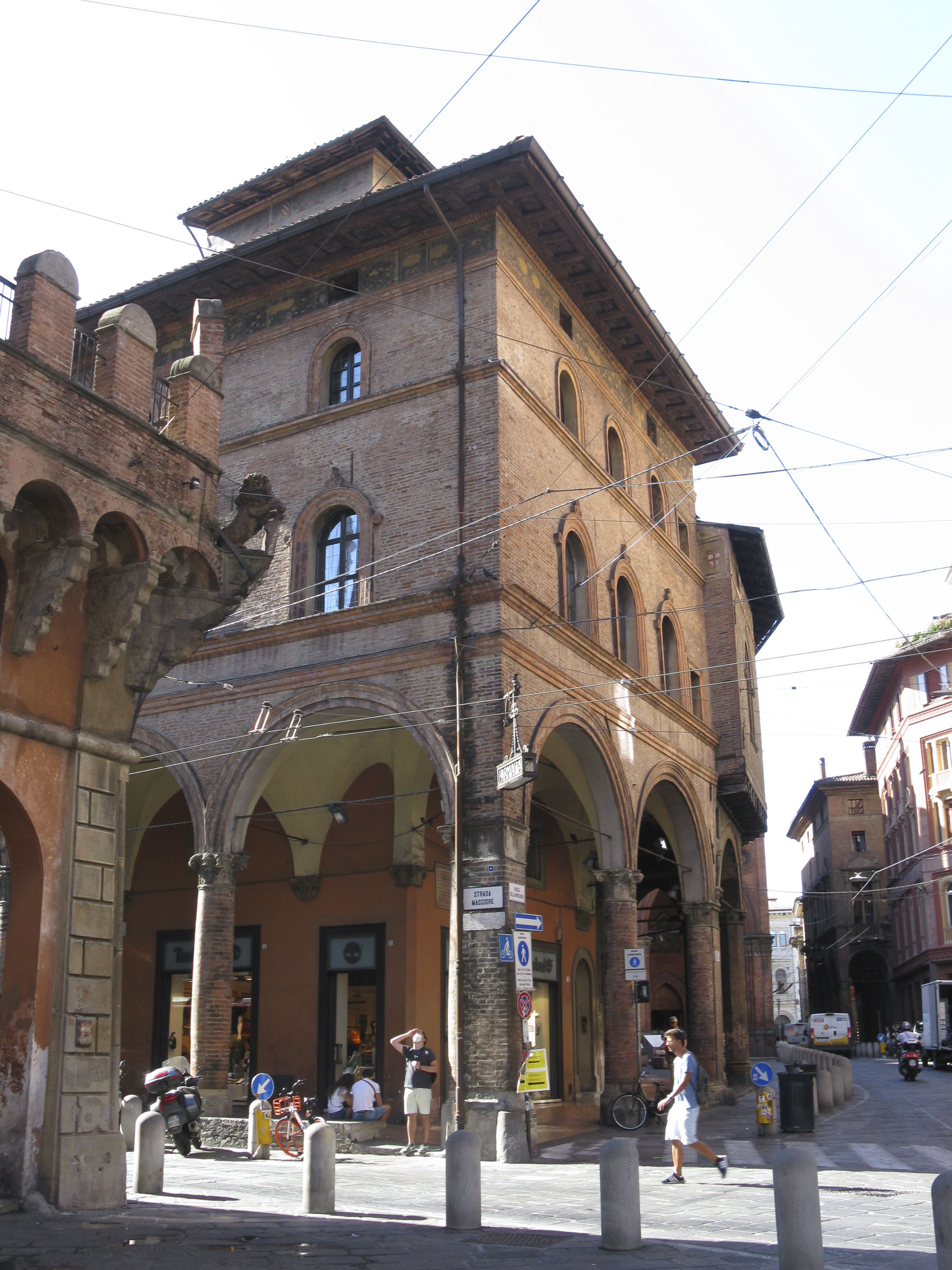 Casa Figallo (palazzo) - Bologna (BO)  (XVI)