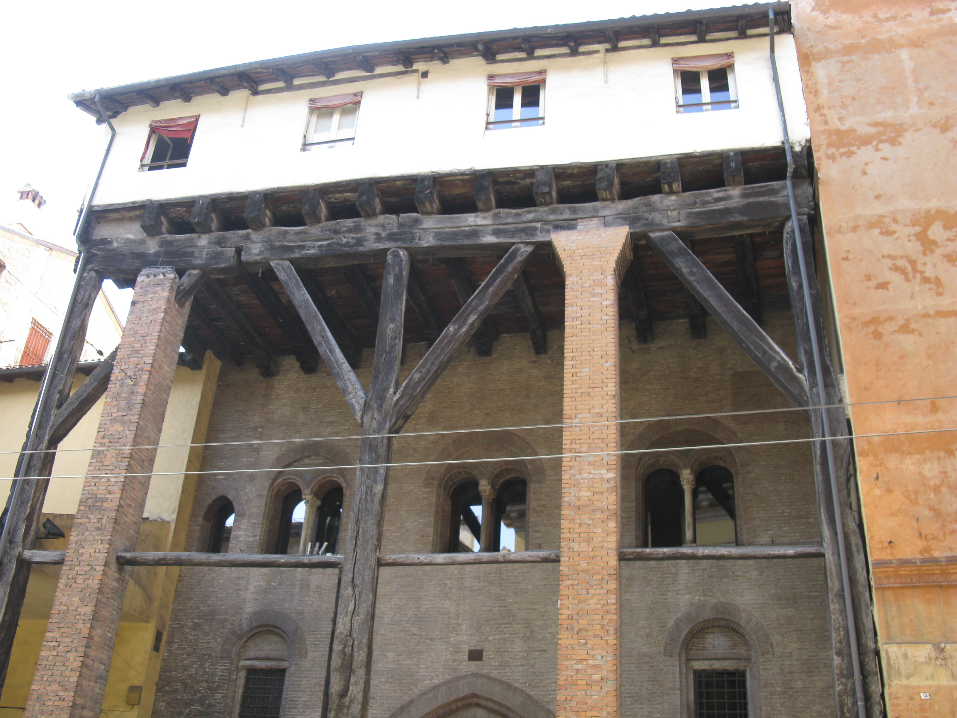 Casa Isolani (casa) - Bologna (BO) 