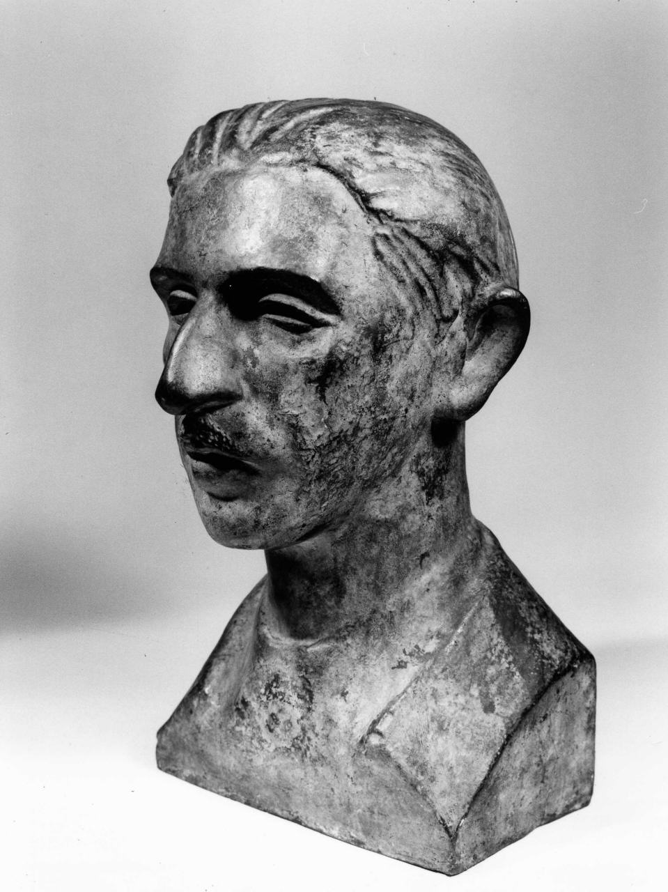 busto di Roberto Longhi (scultura) di Ruggeri Quirino (sec. XX)