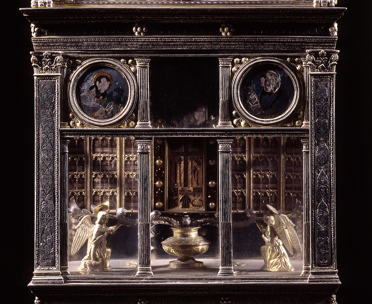 Cristo in croce, dolenti, Trinità, ritratto di Carlo V, ritratto di Giovanna di Borbone (tabella) - bottega francese (seconda metà sec. XIV, secc. XV/ XVI)
