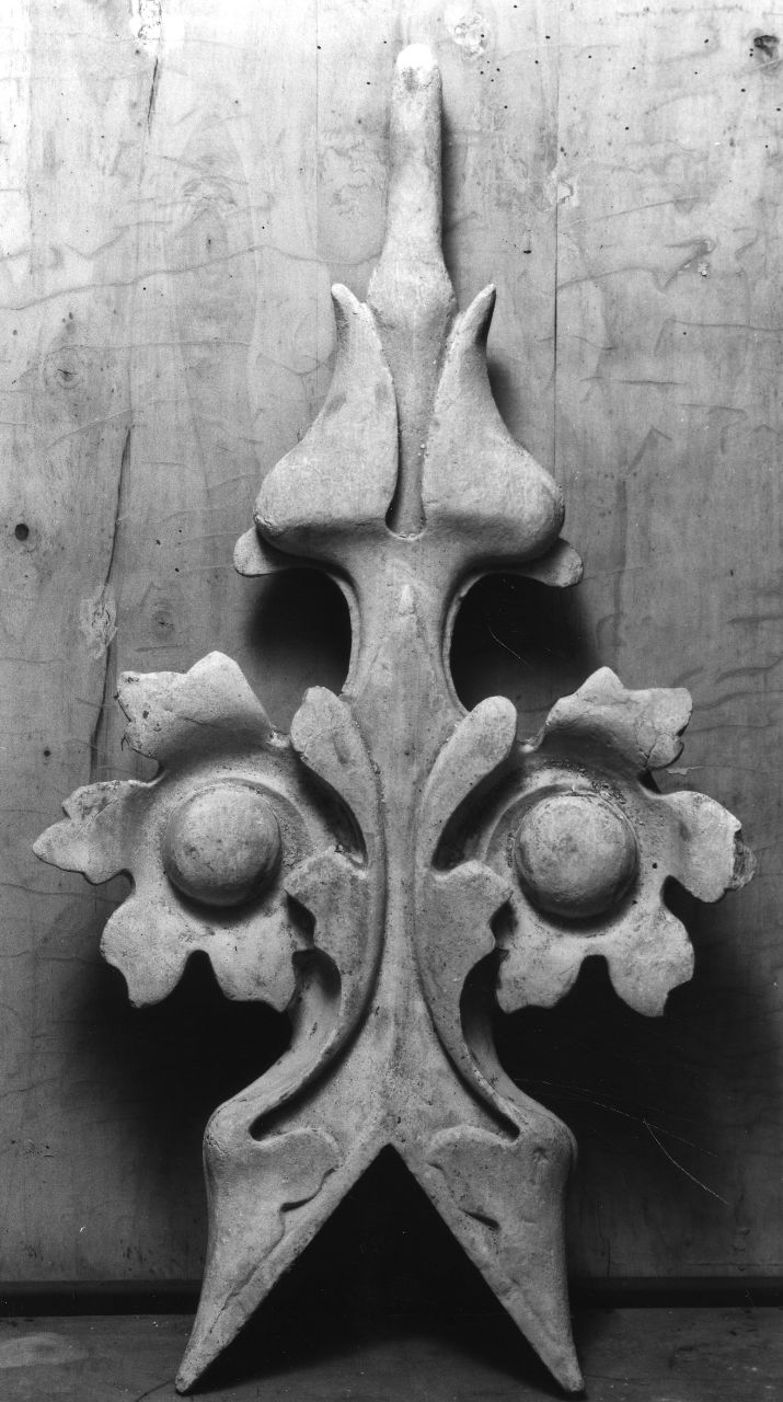 motivi decorativi floreali (cuspide, elemento d'insieme) di Talenti Francesco (attribuito) (seconda metà sec. XIV)