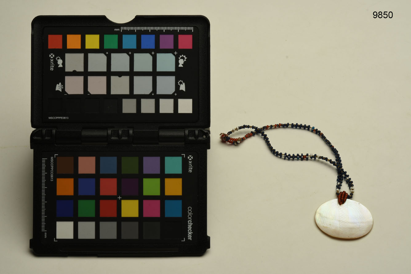 Collana, ABBIGLIAMENTO E ORNAMENTI DEL CORPO/ GIOIELLI E MONILI - cultura di Engano