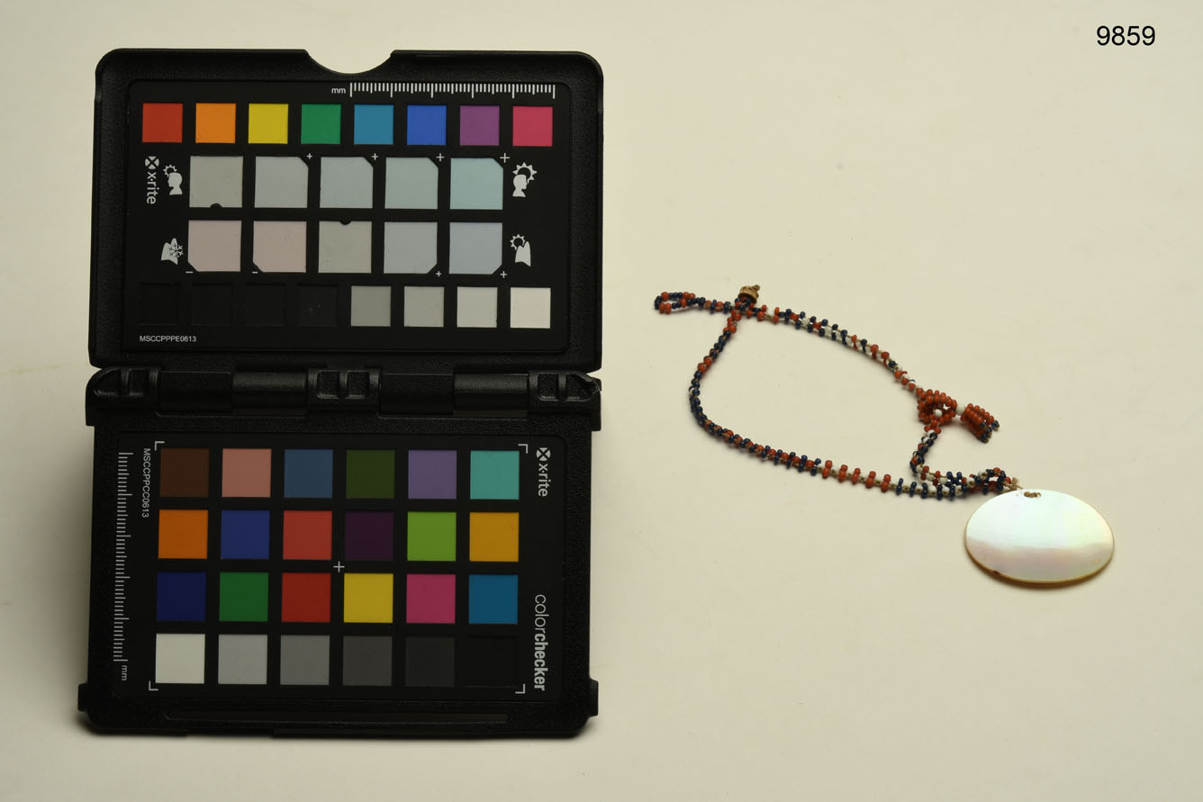 Collana, ABBIGLIAMENTO E ORNAMENTI DEL CORPO/ GIOIELLI E MONILI - cultura di Engano