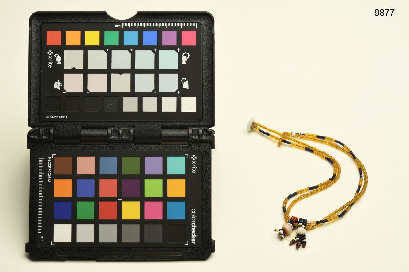 Collana, ABBIGLIAMENTO E ORNAMENTI DEL CORPO/ GIOIELLI E MONILI - cultura di Engano