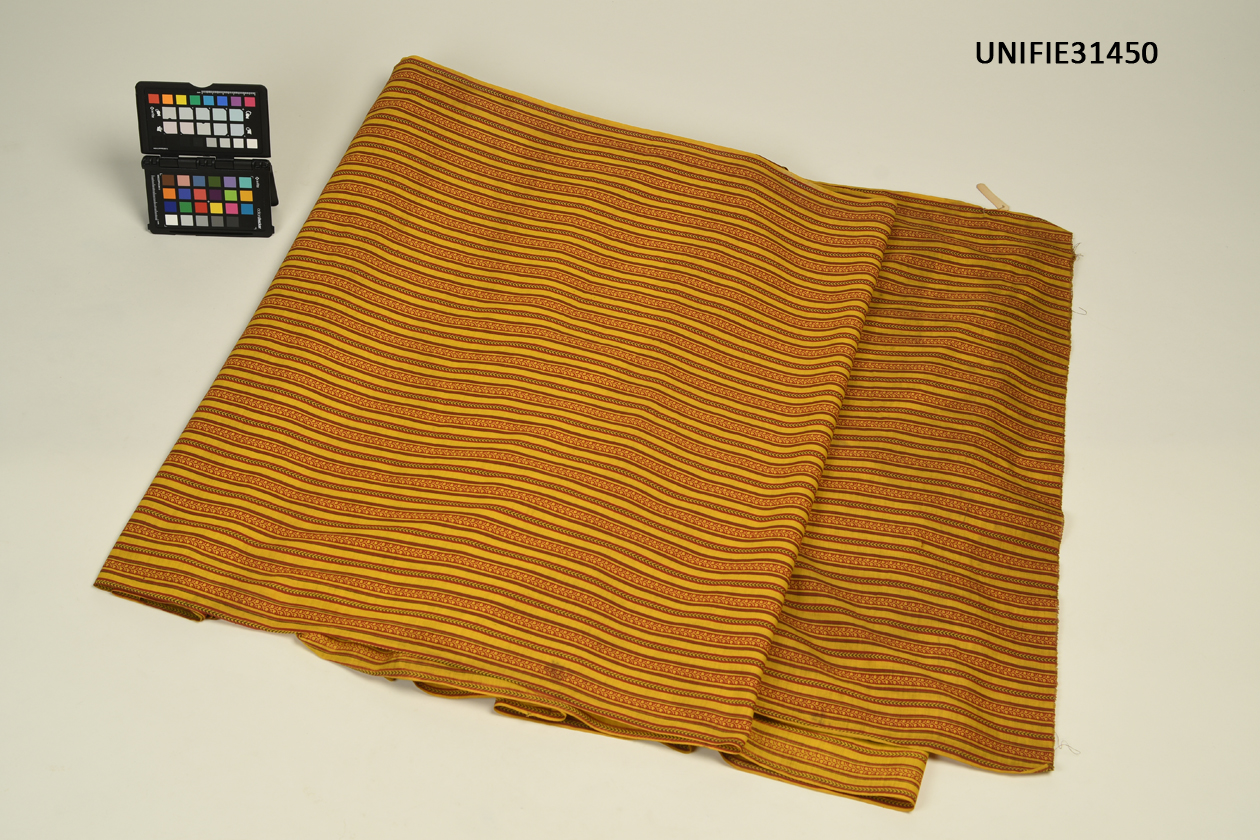 tessuto, ABBIGLIAMENTO E ORNAMENTI DEL CORPO/ VESTIMENTI - manifattura thailandese