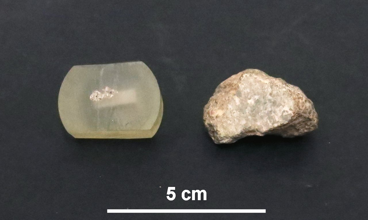 Northwest Africa 10642 Acondrite Eucrite (esemplari)