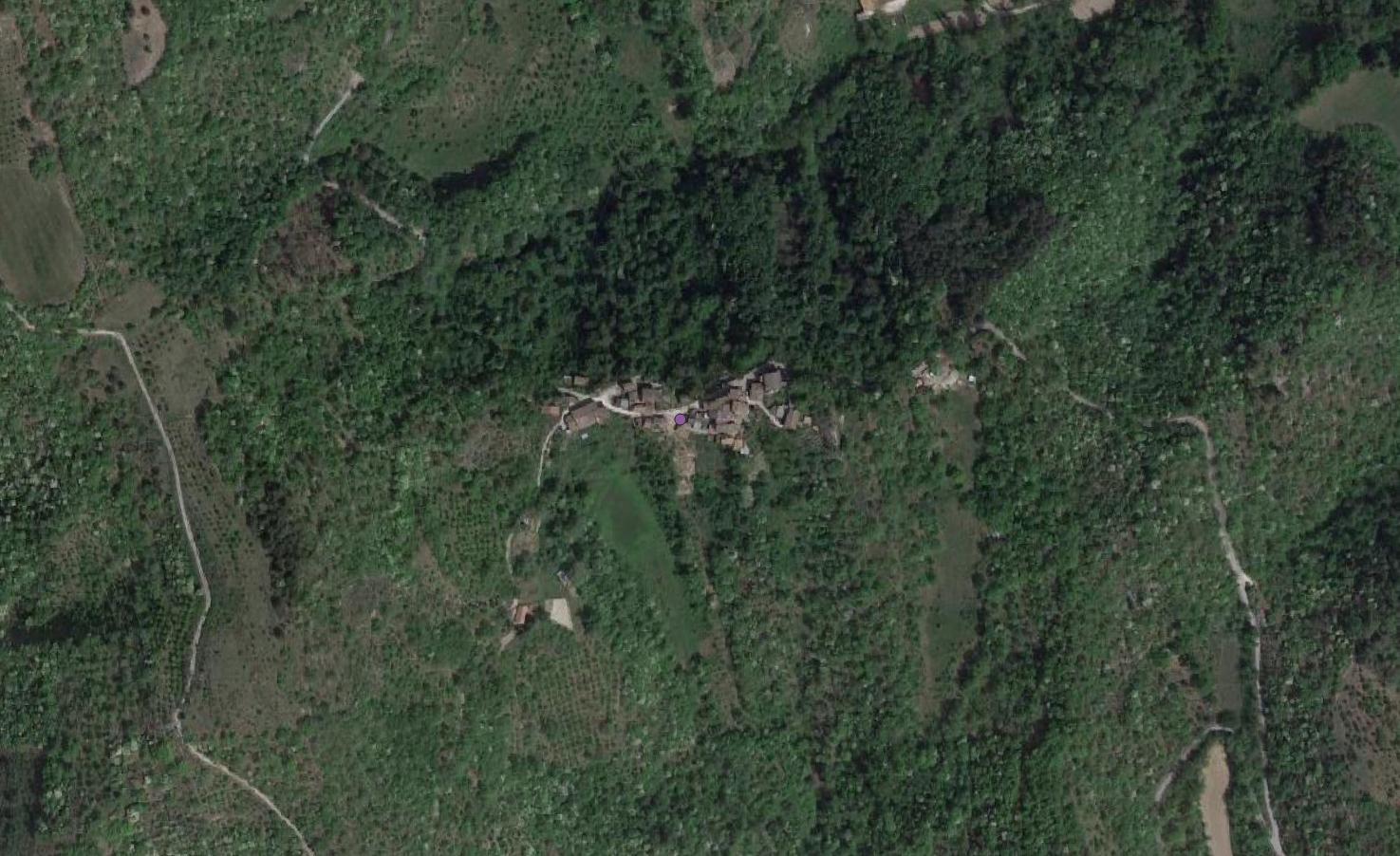 sito non identificato, tomba - Roccafluvione (AP)  (PERIODIZZAZIONI/ Protostoria/ Eta' del Ferro)