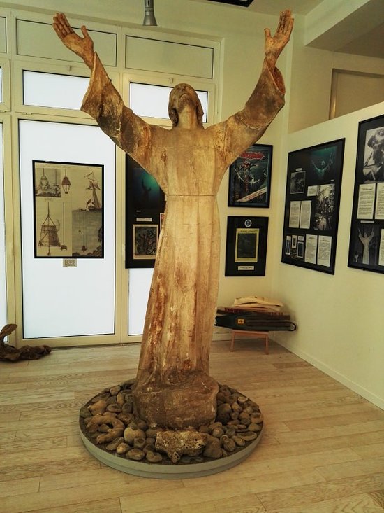 Cristo degli abissi, Cristo benedicente (modello per scultura) di Galletti Guido (XX)