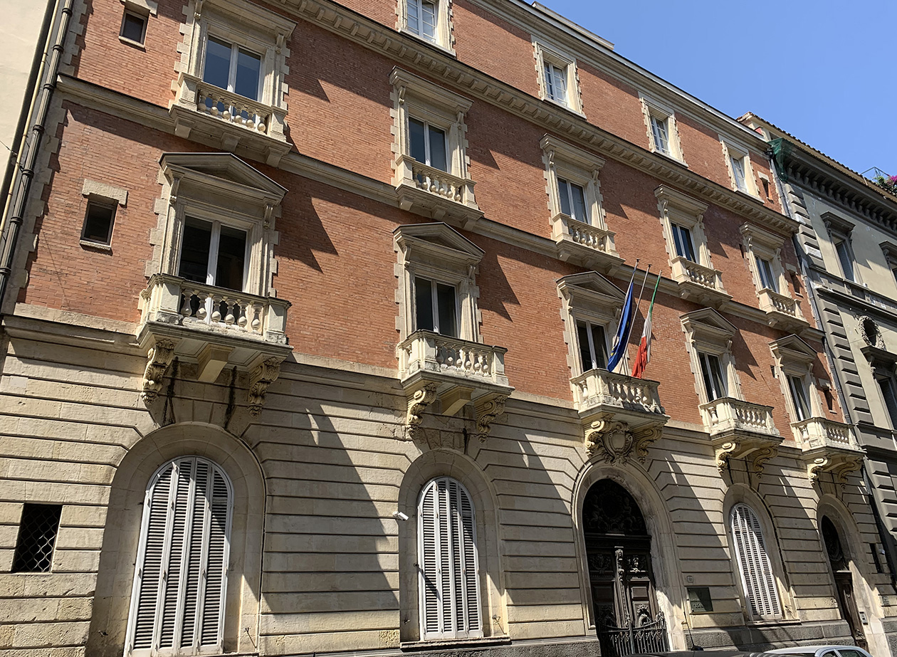 Palazzo Du Mesnil (palazzo, civico) - Napoli (NA)  (; )