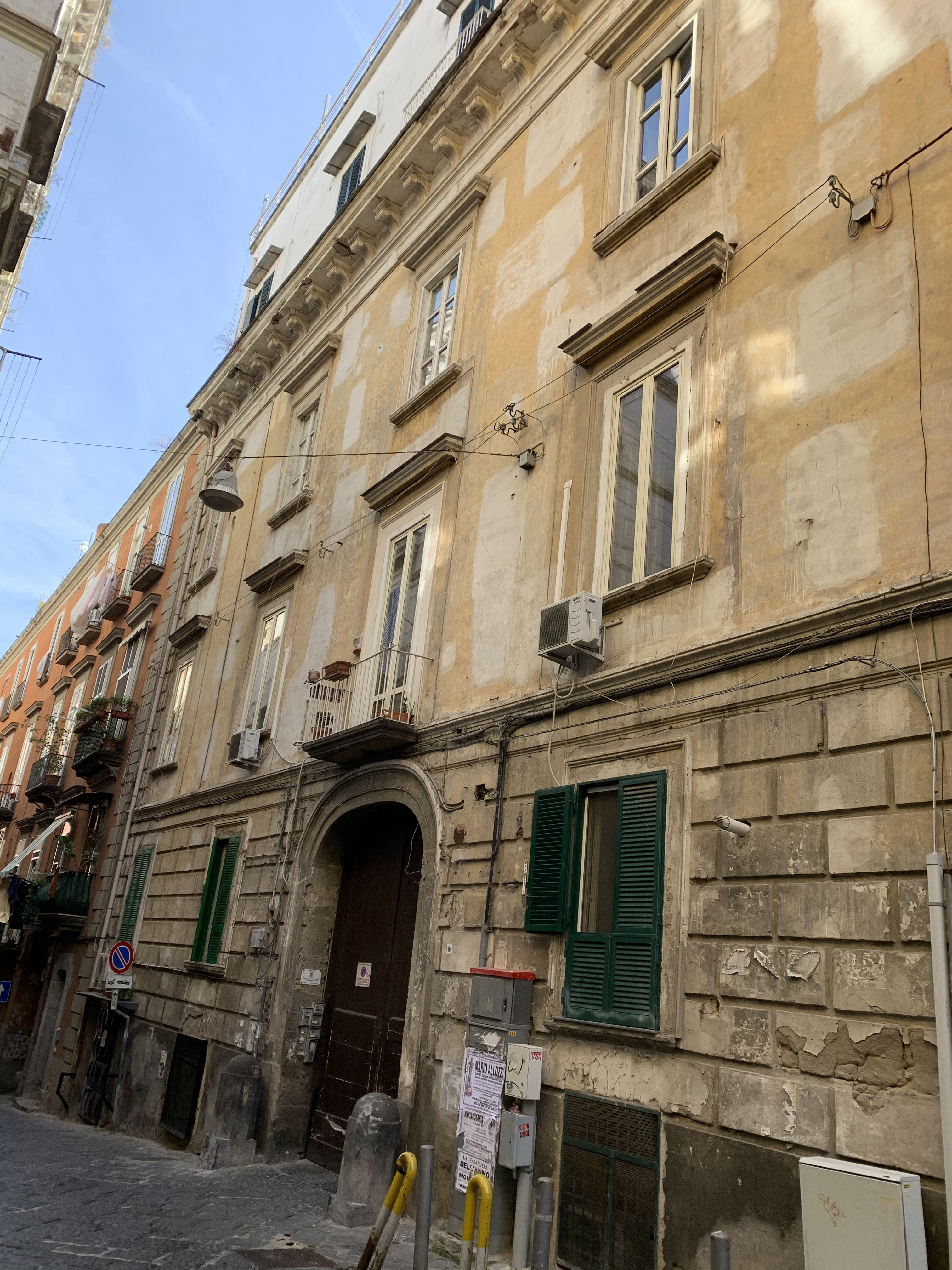 [Palazzo privato in via Salvatore Tommasi, 16] (palazzo, privato) - Napoli (NA)  (XVI, primo quarto; XVII, prima metà; )