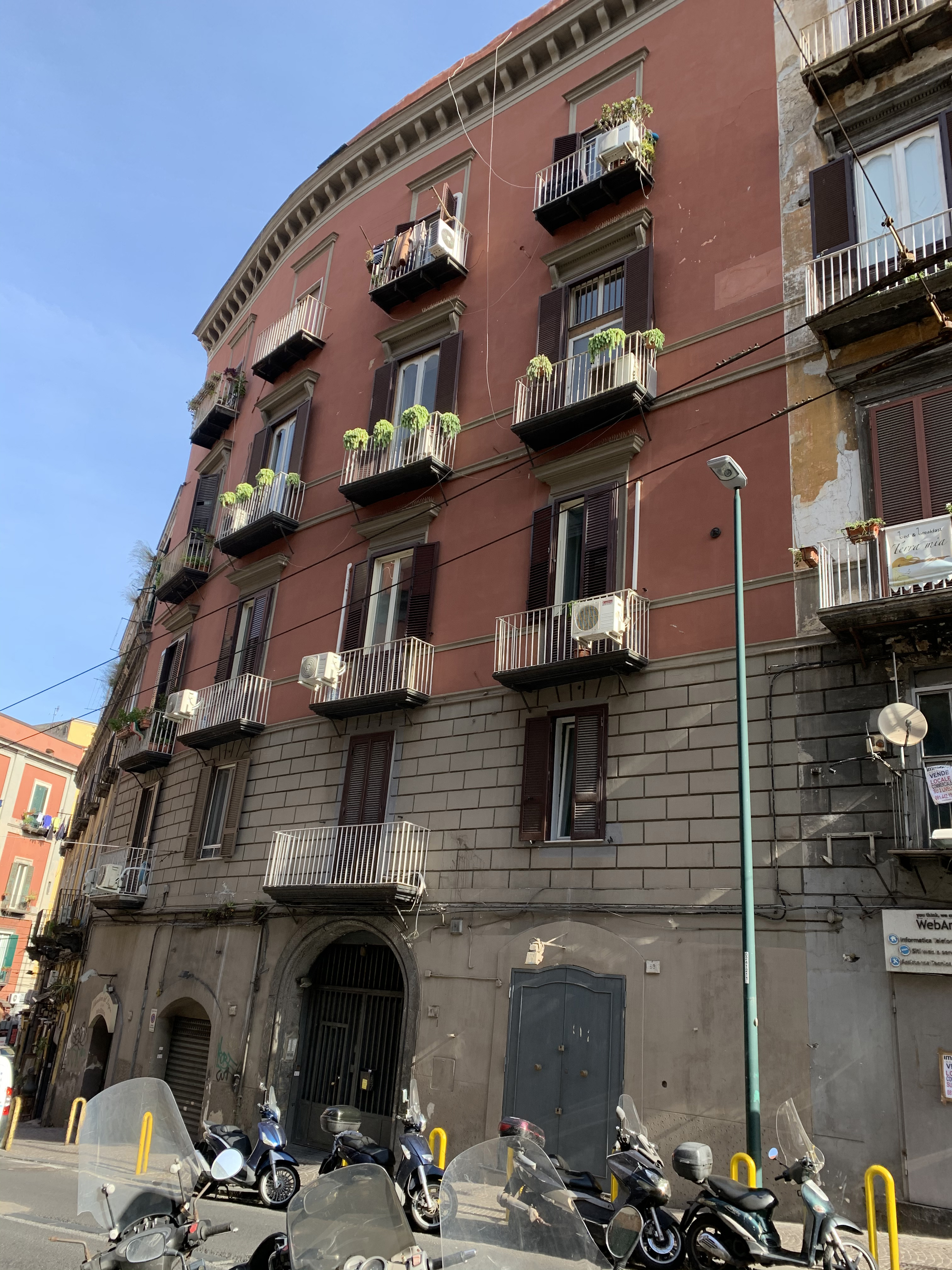 [Palazzo privato in via Salvator Rosa, 58] (palazzo, privato) - Napoli (NA)  (XVI, primo quarto; XVII, prima metà)